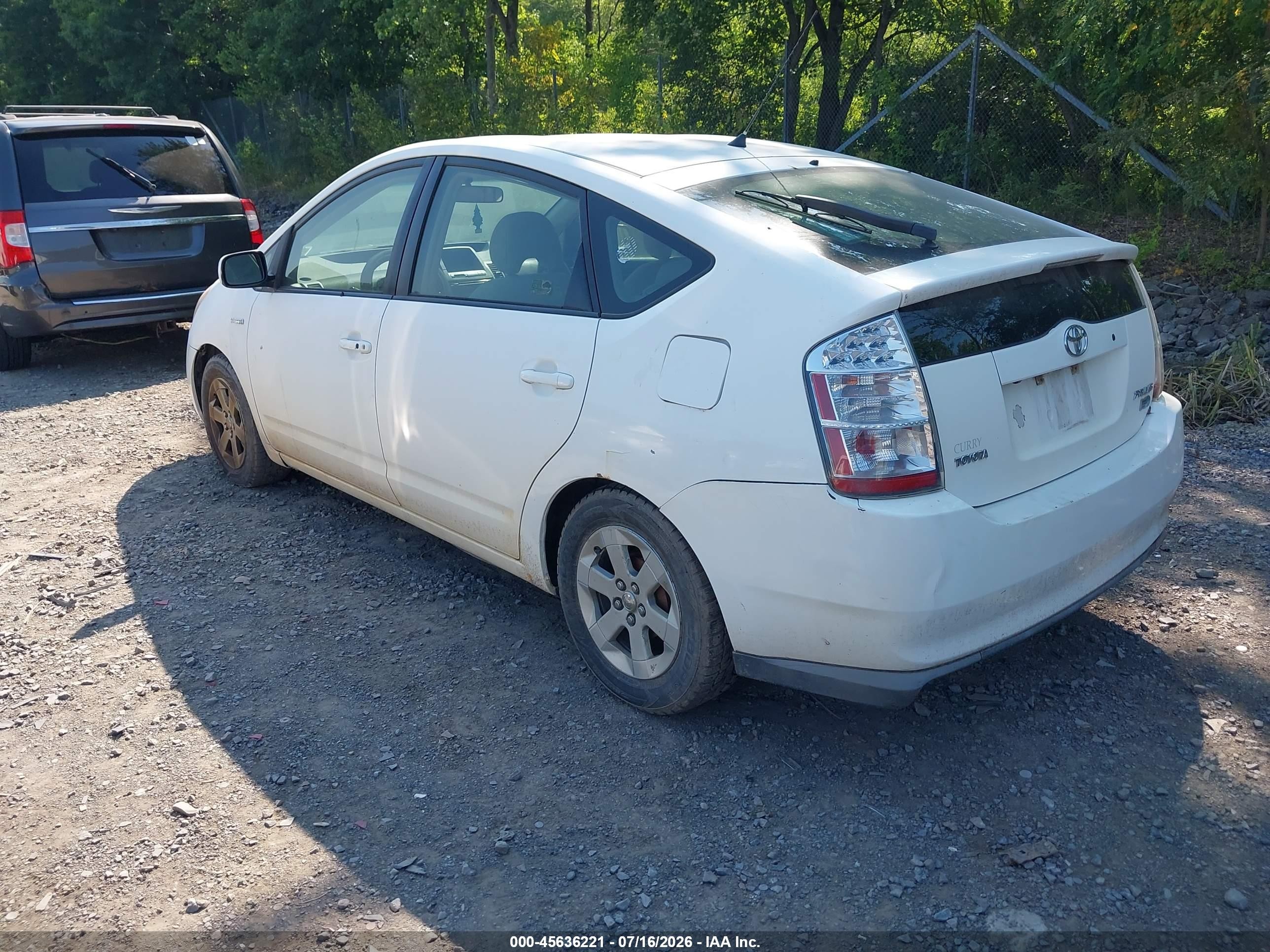 2008 Toyota Prius   White vin: JTDKB20U183345811