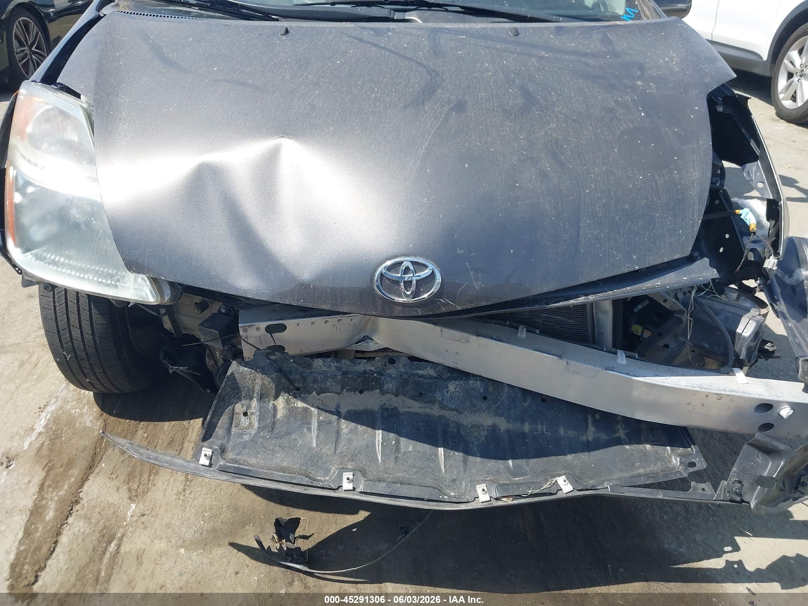 2008 Toyota Prius   Gray vin: JTDKB20U183360065