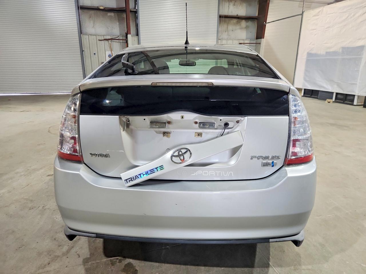 2008 Toyota Prius Standard Серебряный vin: JTDKB20U183360776