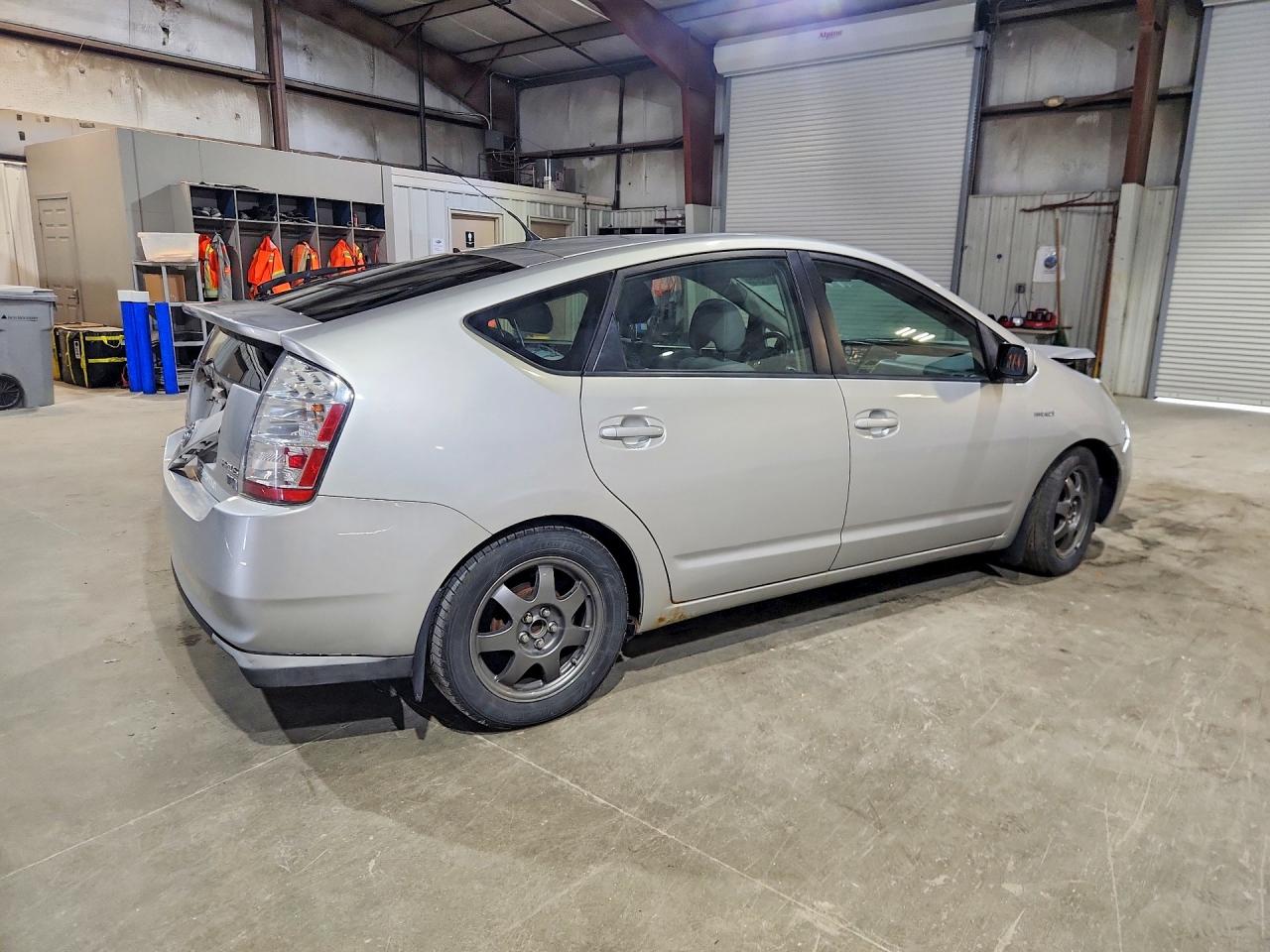 2008 Toyota Prius Standard Серебряный vin: JTDKB20U183360776