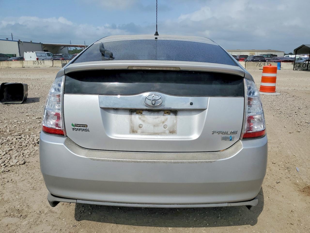 2008 Toyota Prius Touring Silver vin: JTDKB20U183380252