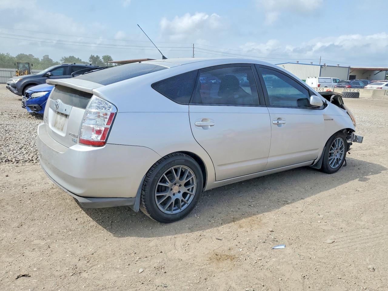 2008 Toyota Prius Touring Silver vin: JTDKB20U183380252