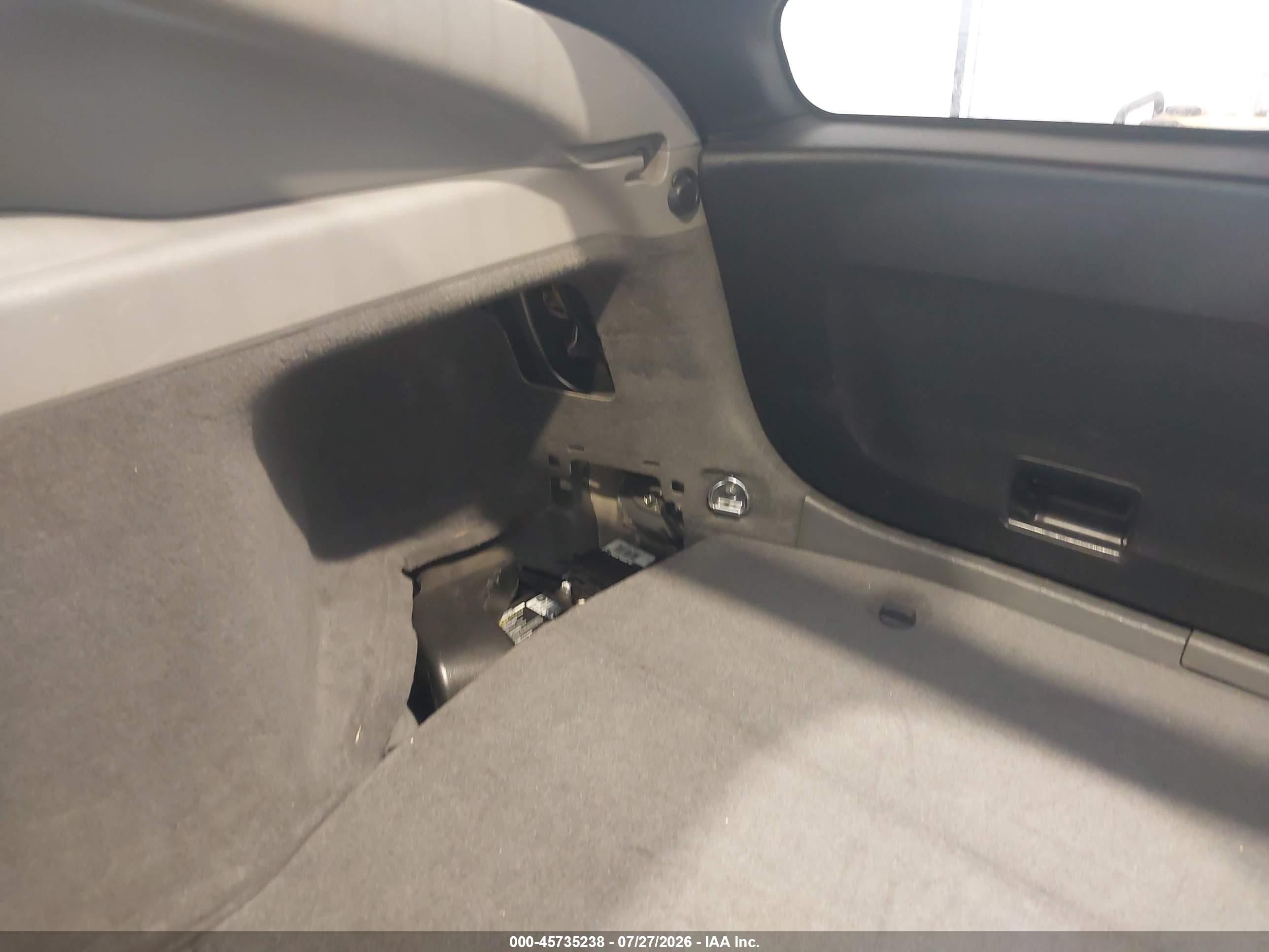2008 Toyota Prius   Серебряный vin: JTDKB20U183387492