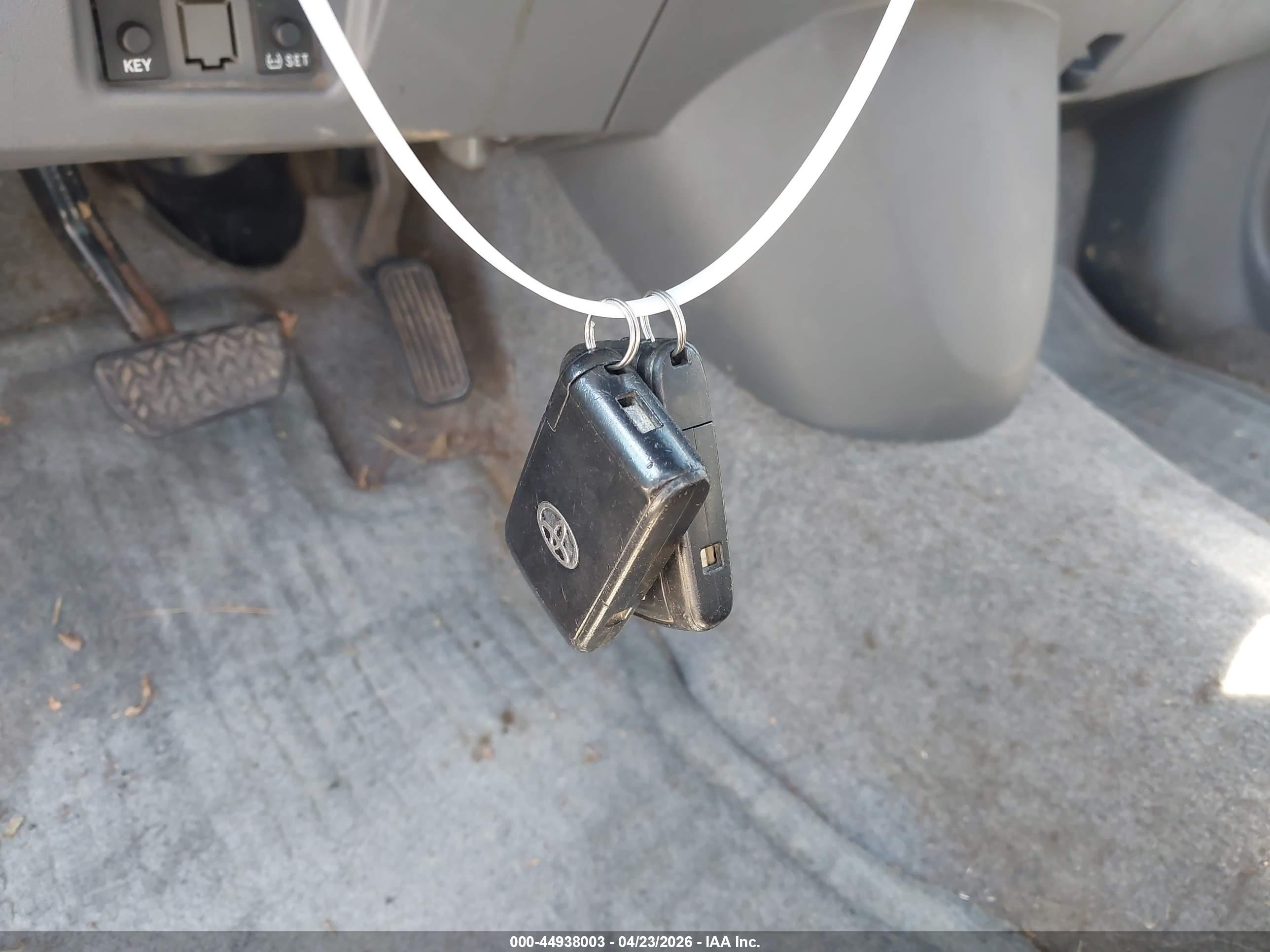 2008 Toyota Prius   Black vin: JTDKB20U183394118