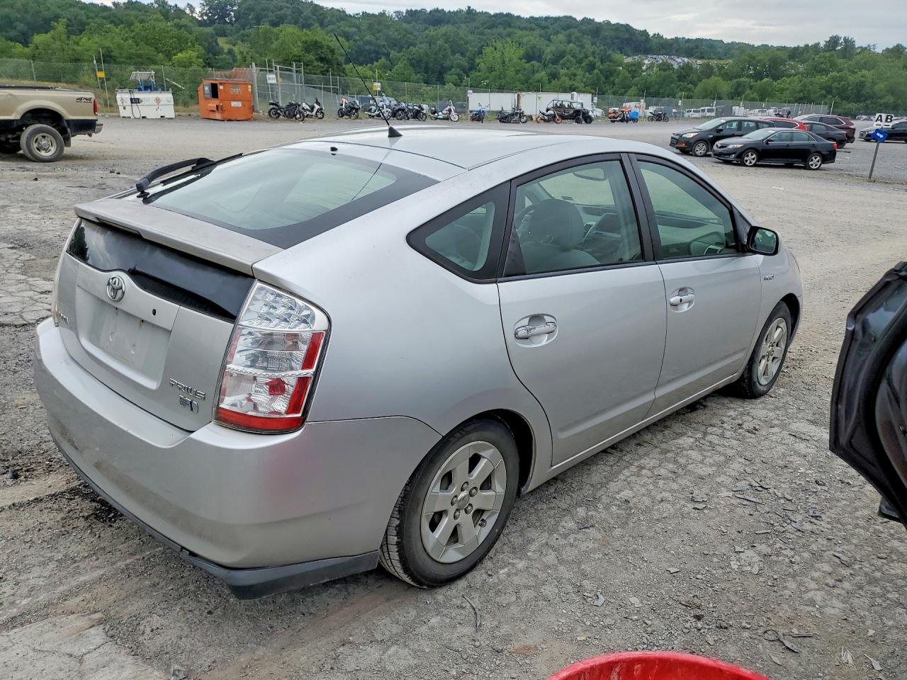 2008 Toyota Prius Base Silver vin: JTDKB20U183396290