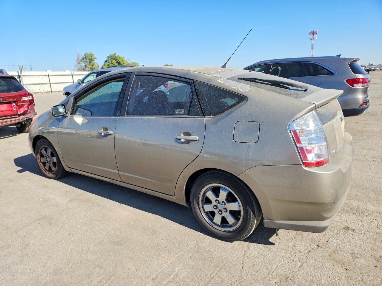 2008 Toyota Prius Base Золотой vin: JTDKB20U183406705