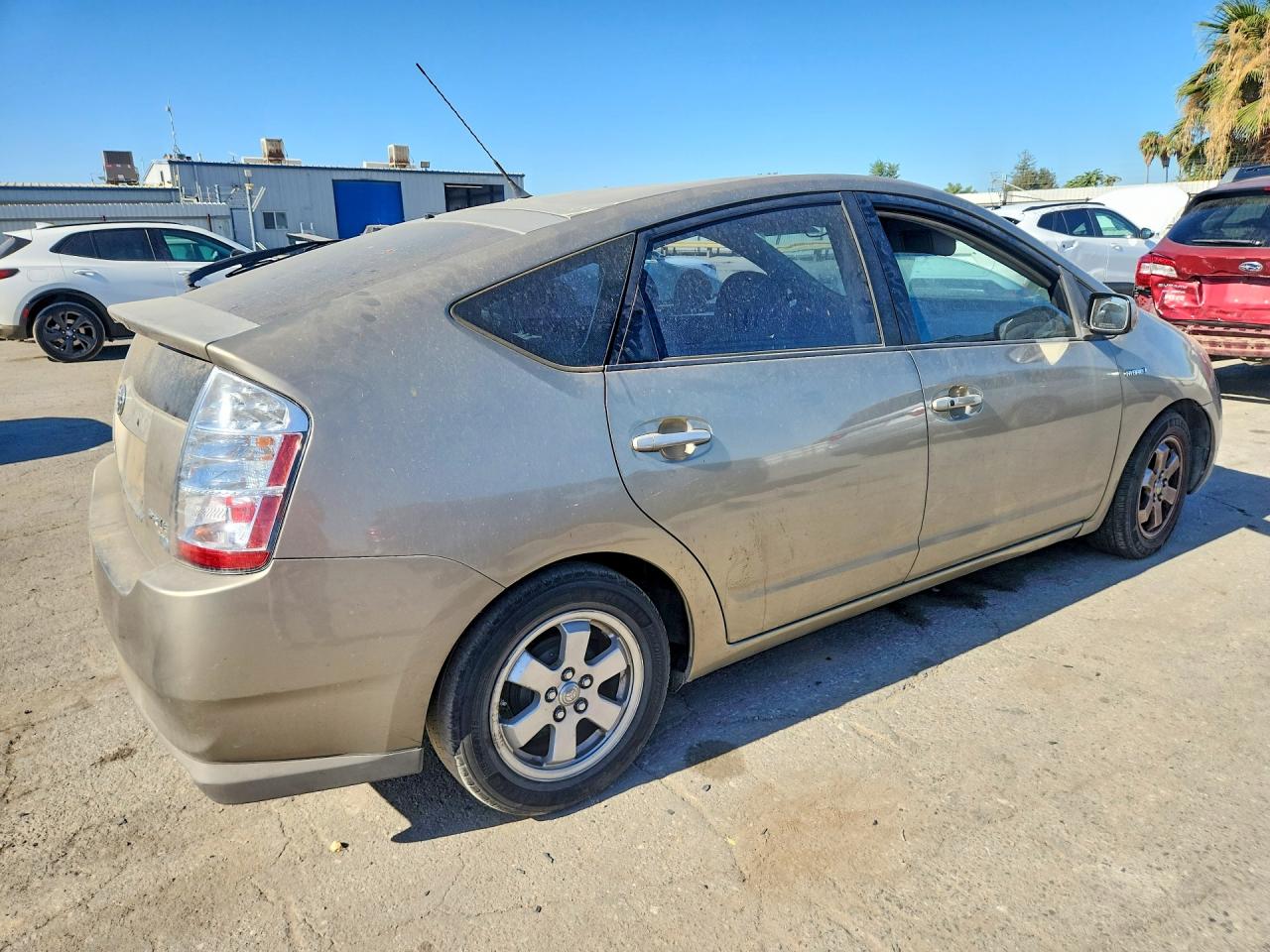 2008 Toyota Prius Base Золотой vin: JTDKB20U183406705
