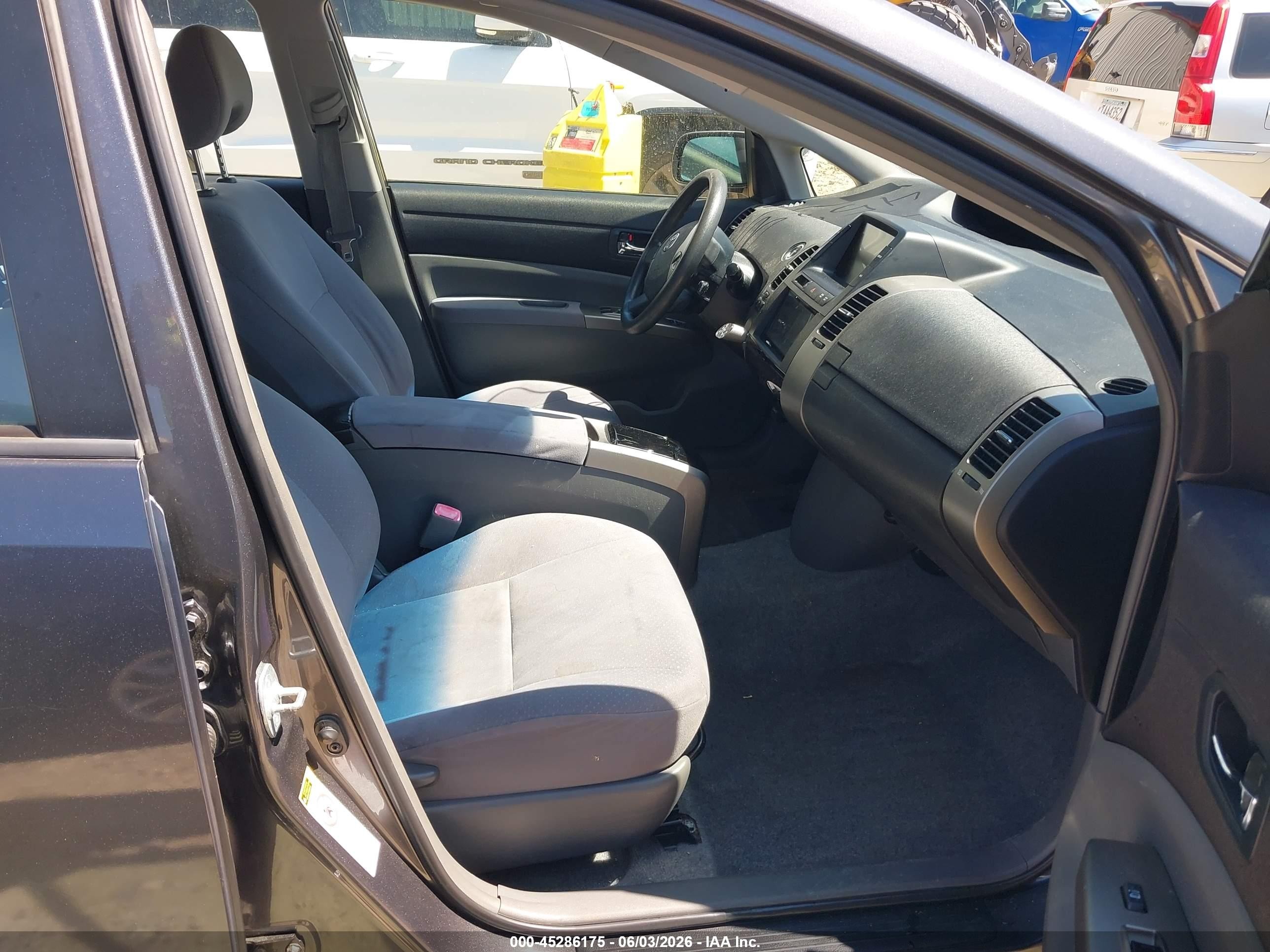 2008 Toyota Prius   Gray vin: JTDKB20U183408129