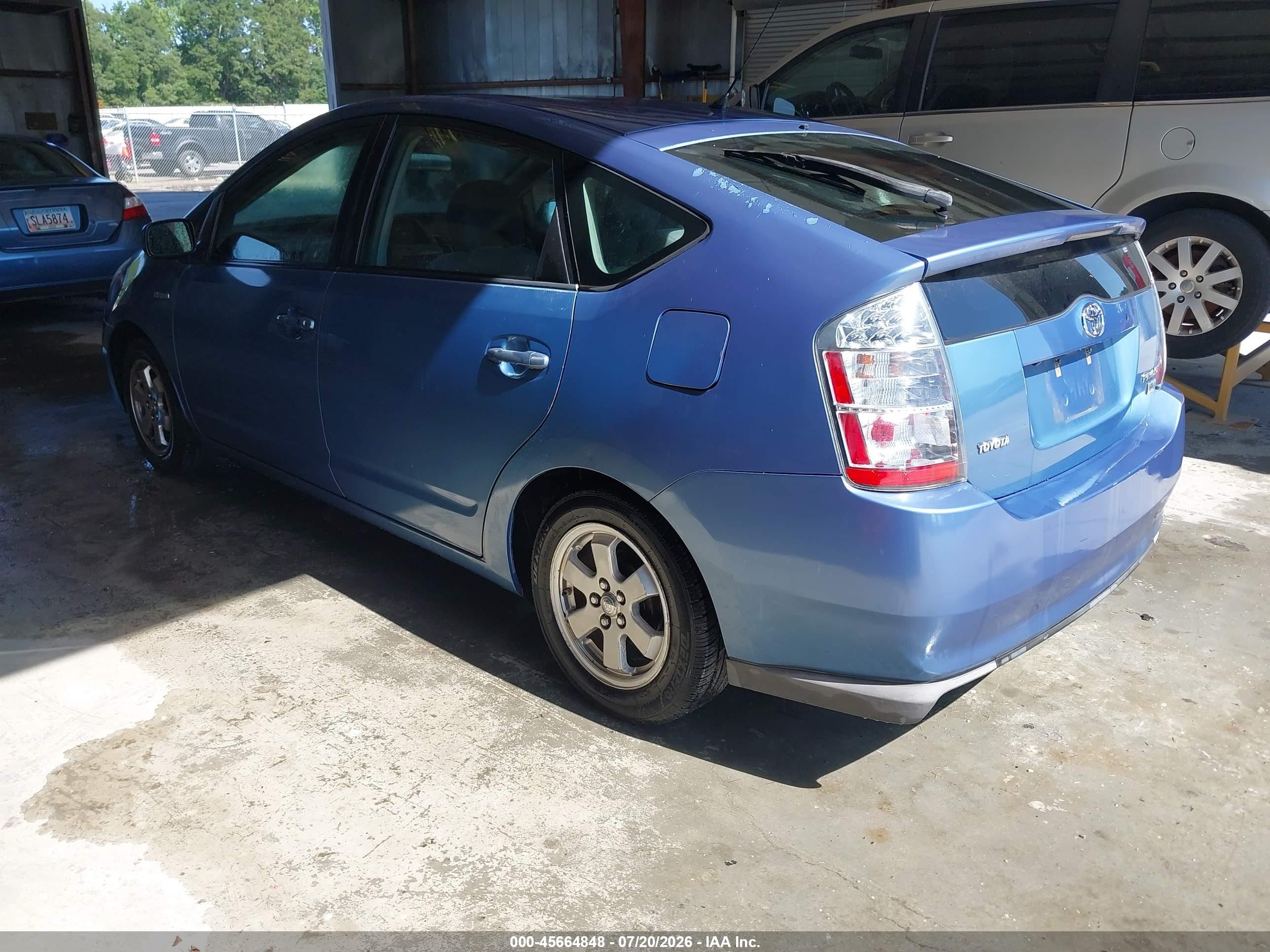 2008 Toyota Prius   Blue vin: JTDKB20U187697585