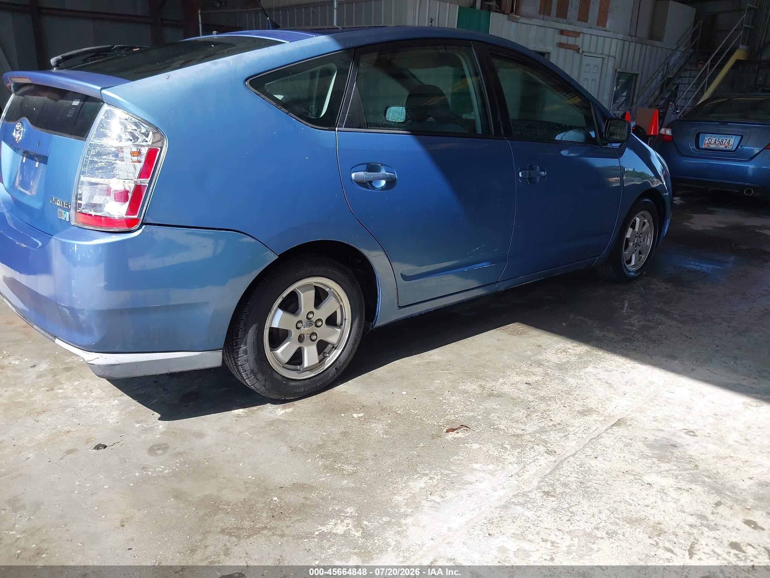 2008 Toyota Prius   Blue vin: JTDKB20U187697585