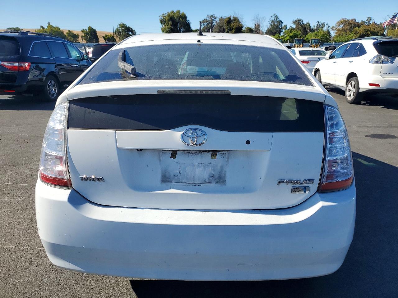 2008 Toyota Prius Base Белый vin: JTDKB20U187702381