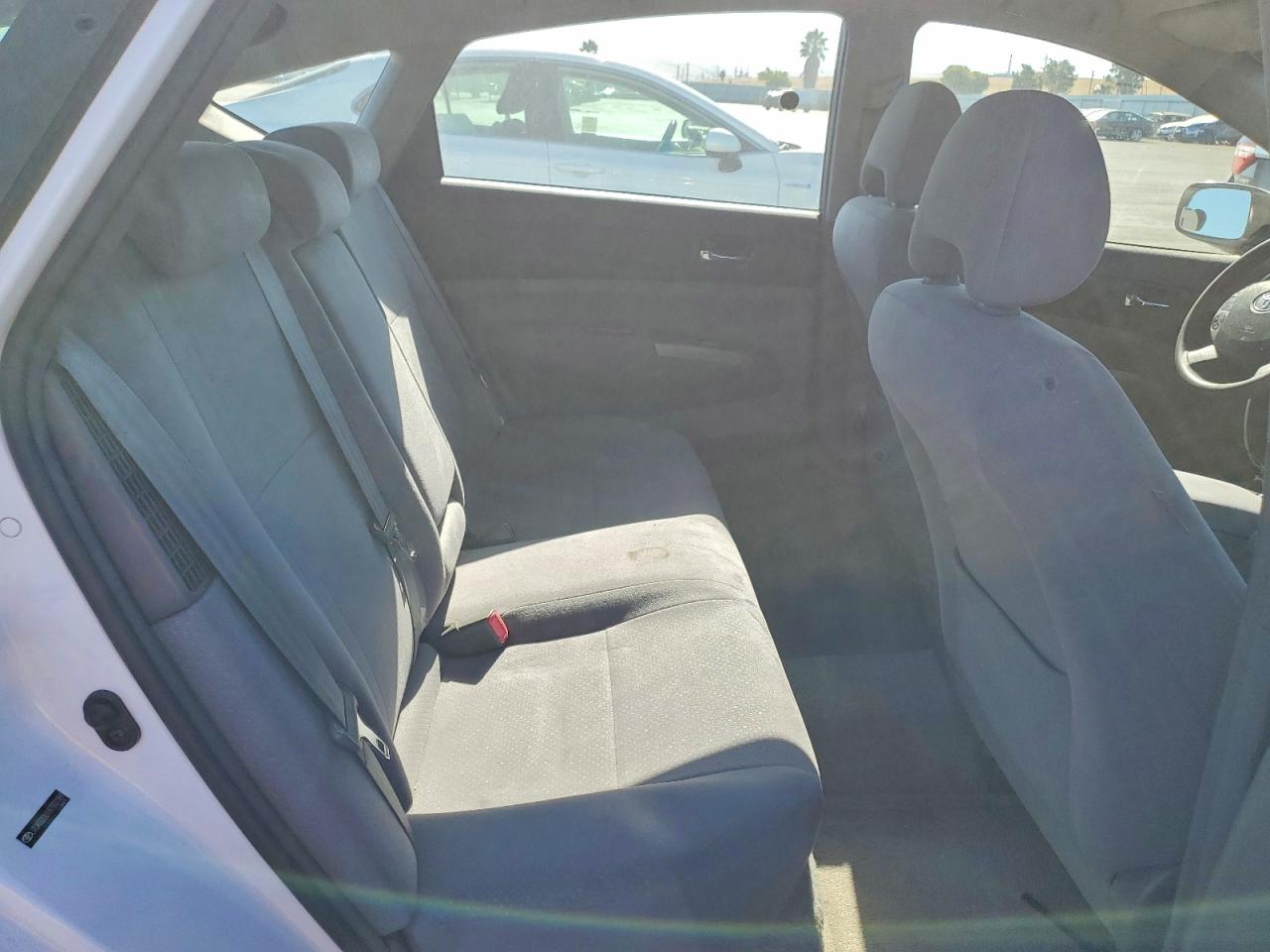 2008 Toyota Prius Base Белый vin: JTDKB20U187702381
