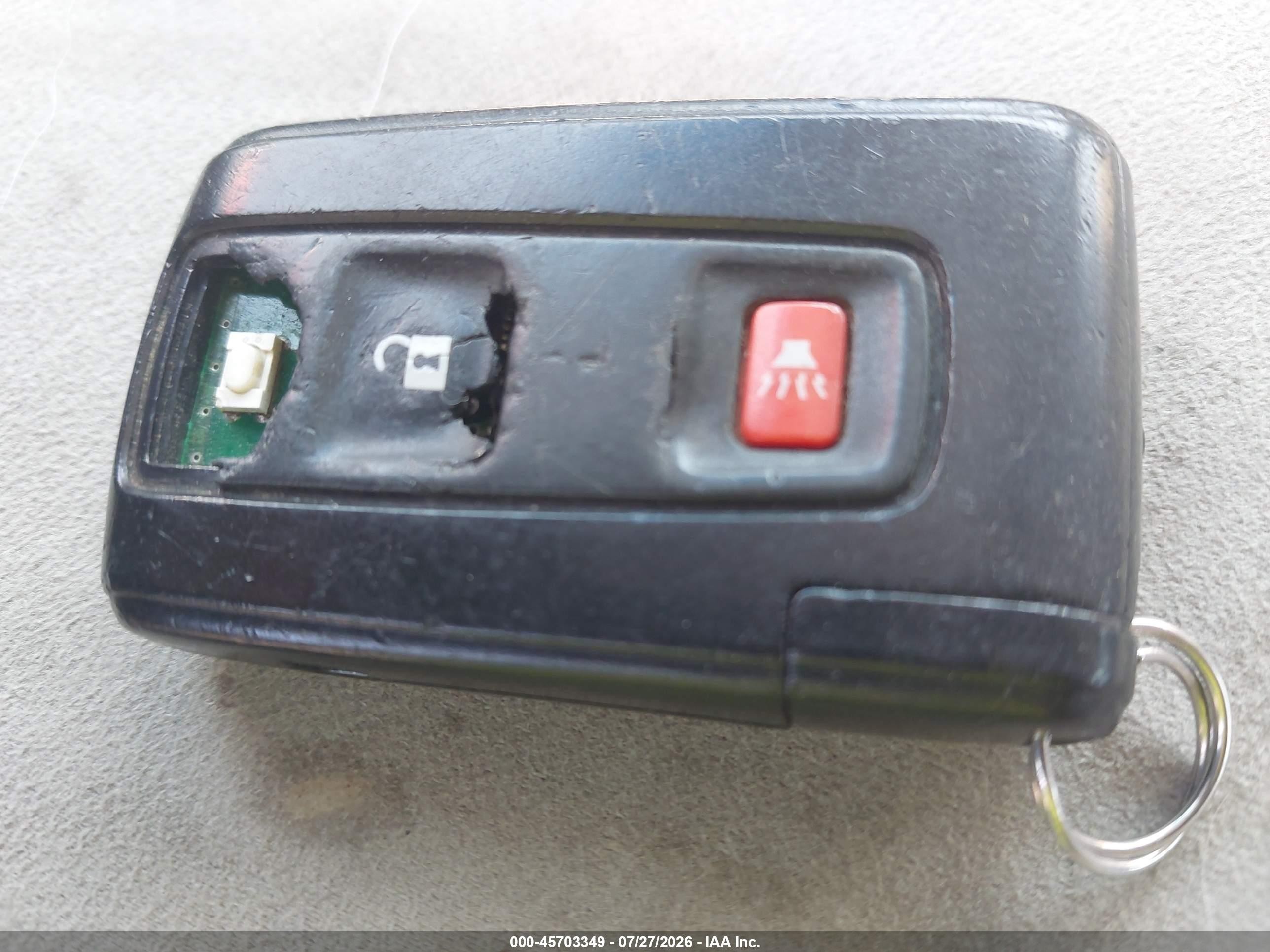 2008 Toyota Prius   Red vin: JTDKB20U187728558