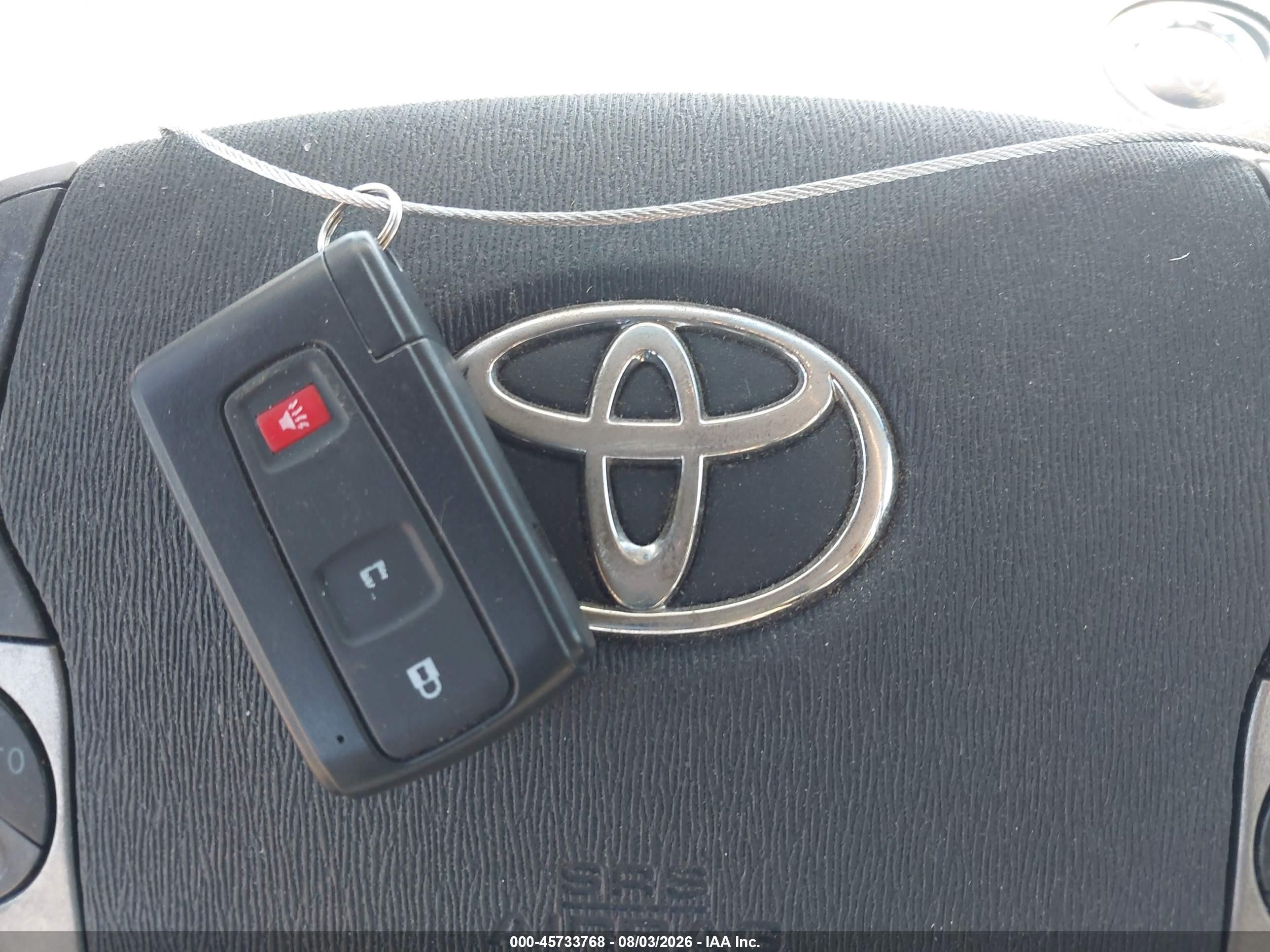 2008 Toyota Prius   Red vin: JTDKB20U187740497