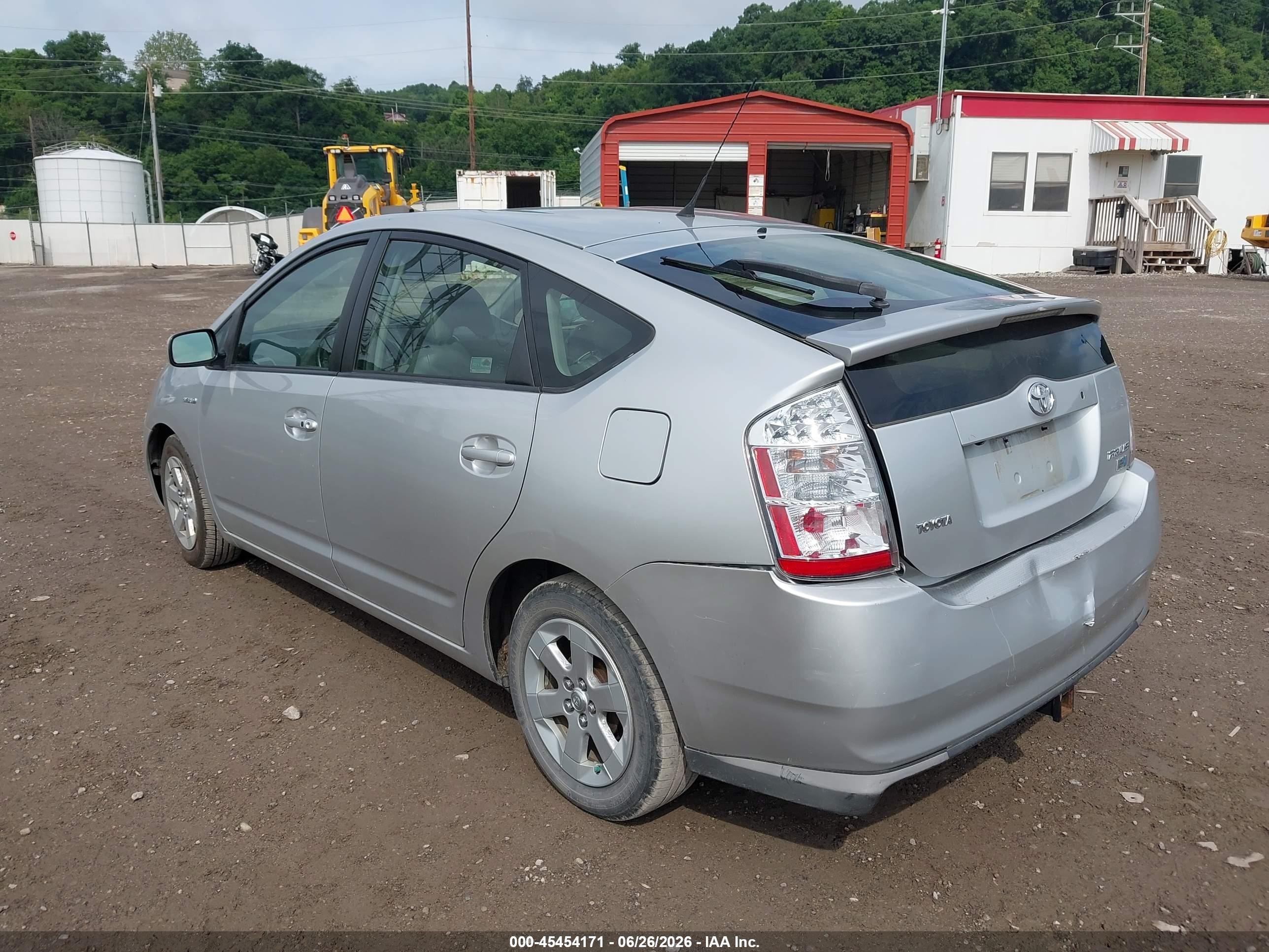 2008 Toyota Prius   Silver vin: JTDKB20U187776321