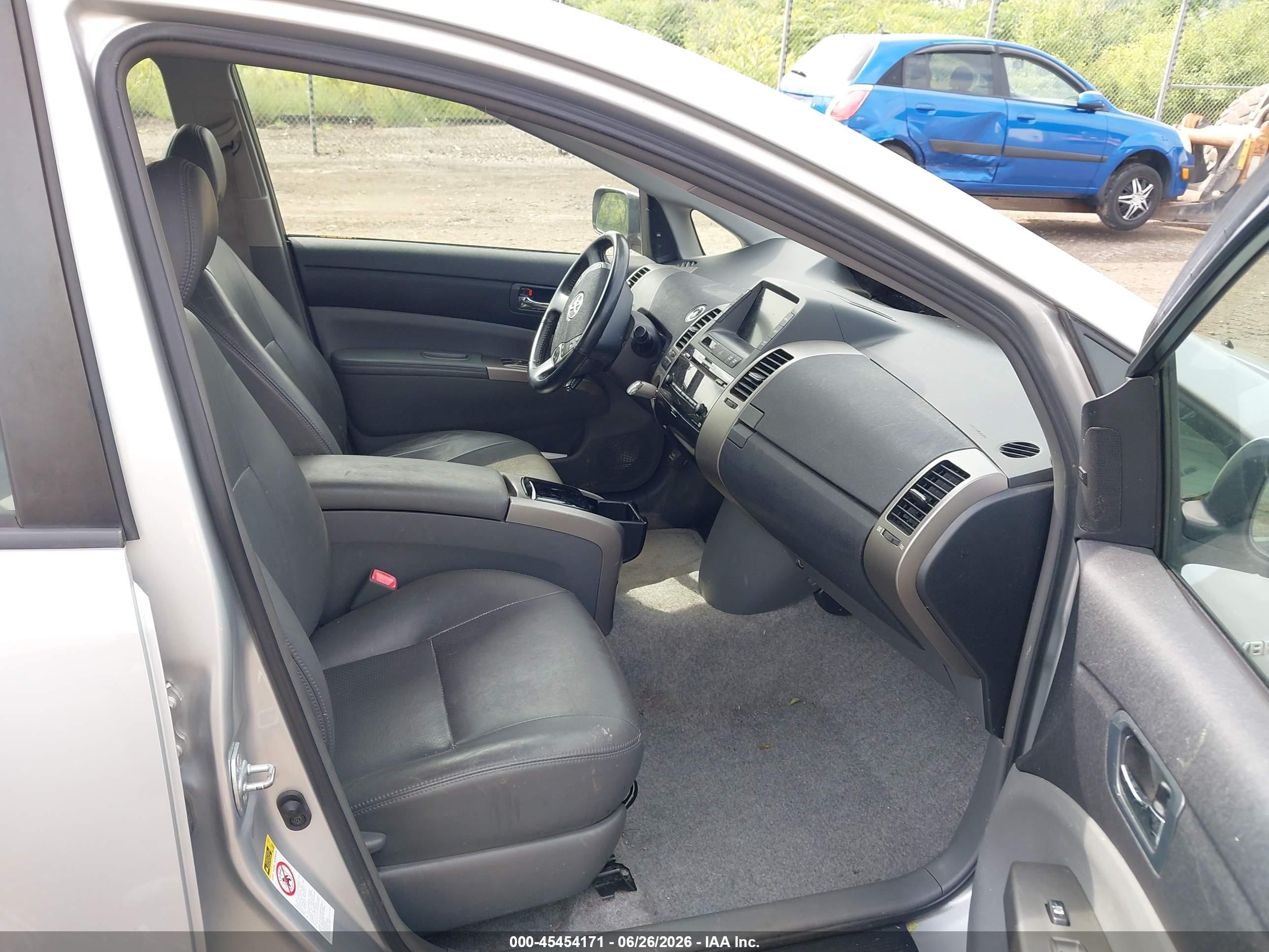 2008 Toyota Prius   Silver vin: JTDKB20U187776321