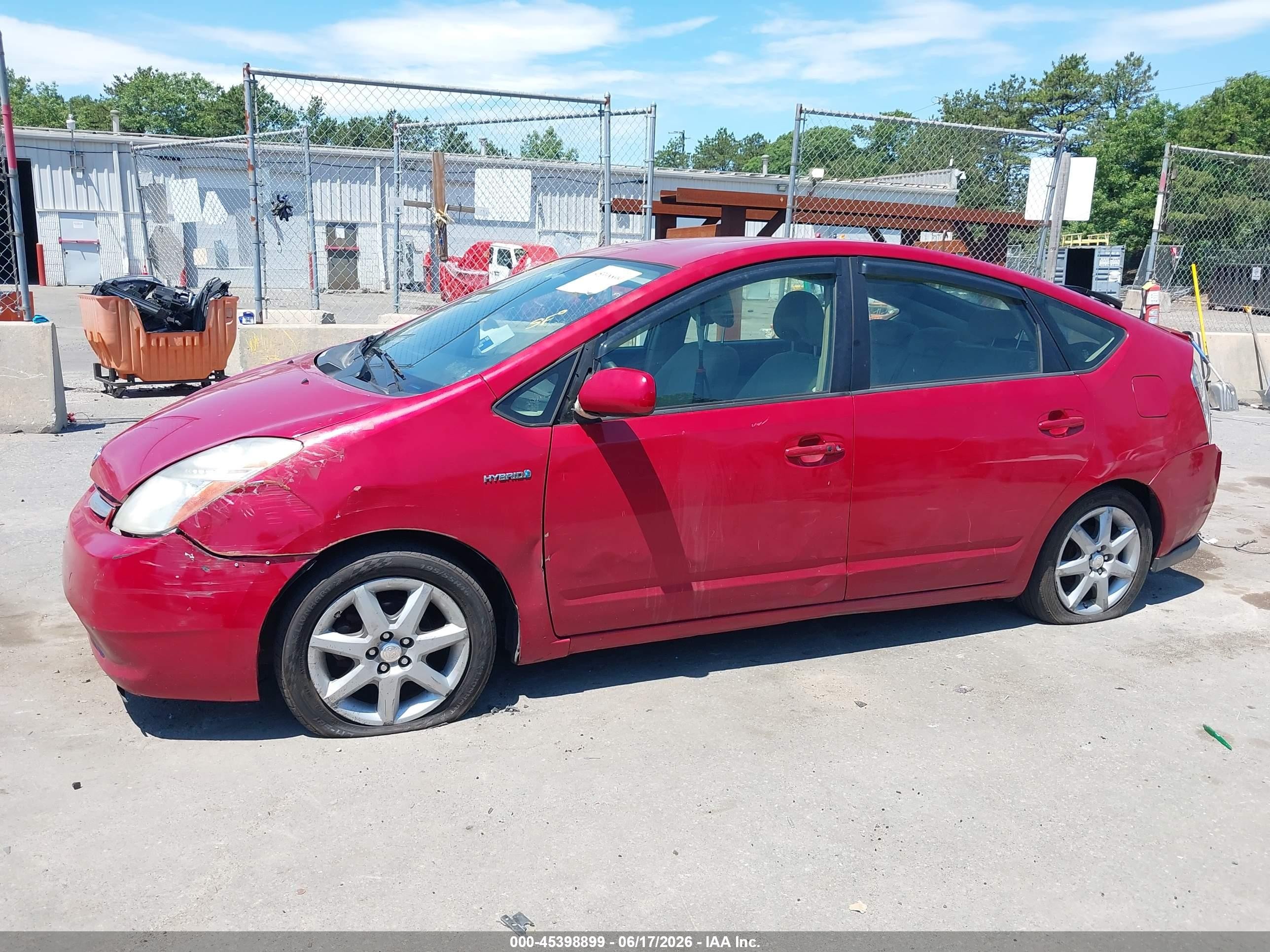 2008 Toyota Prius   Красный vin: JTDKB20U187796293