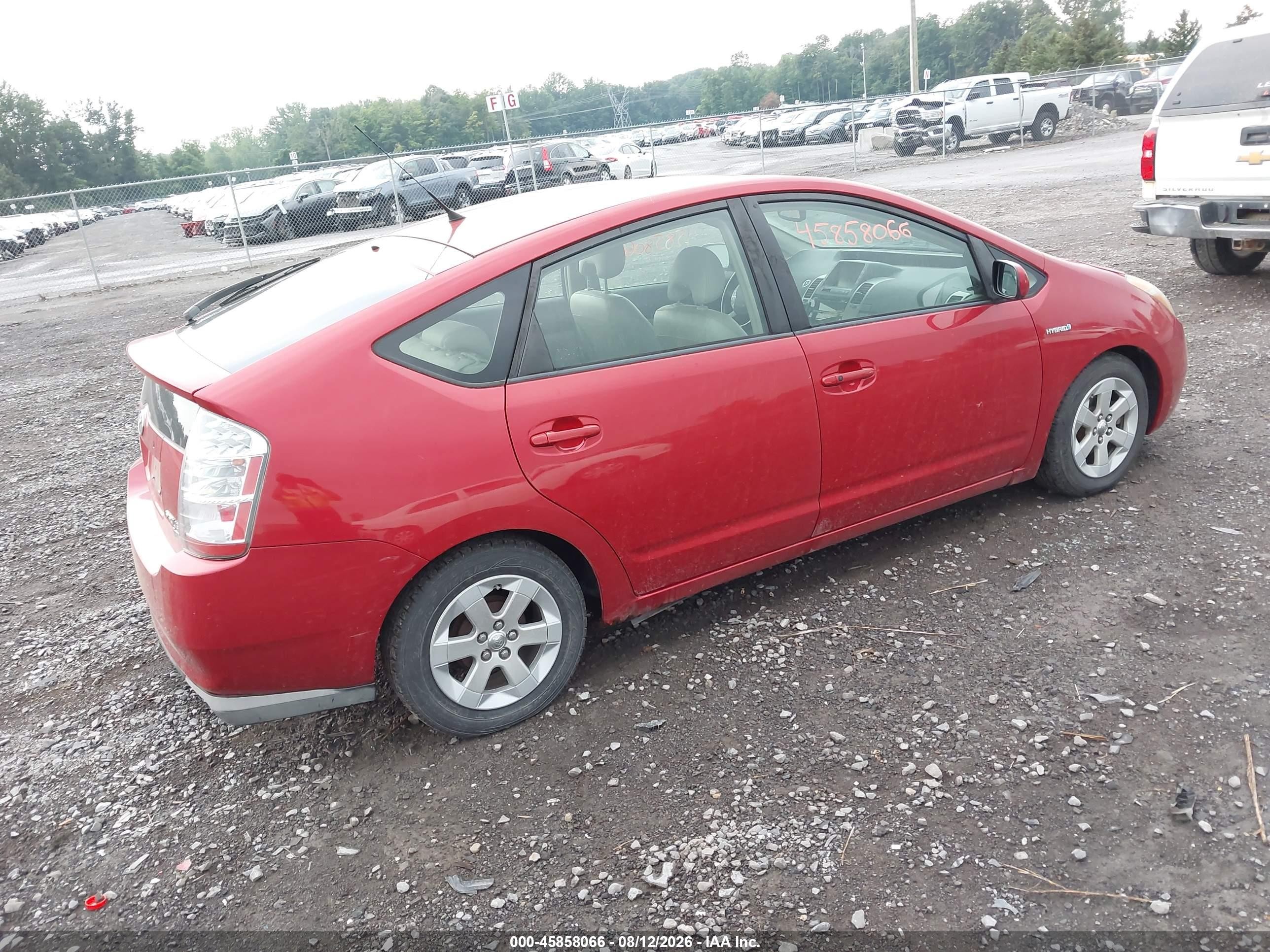 2008 Toyota Prius   Red vin: JTDKB20U187814226