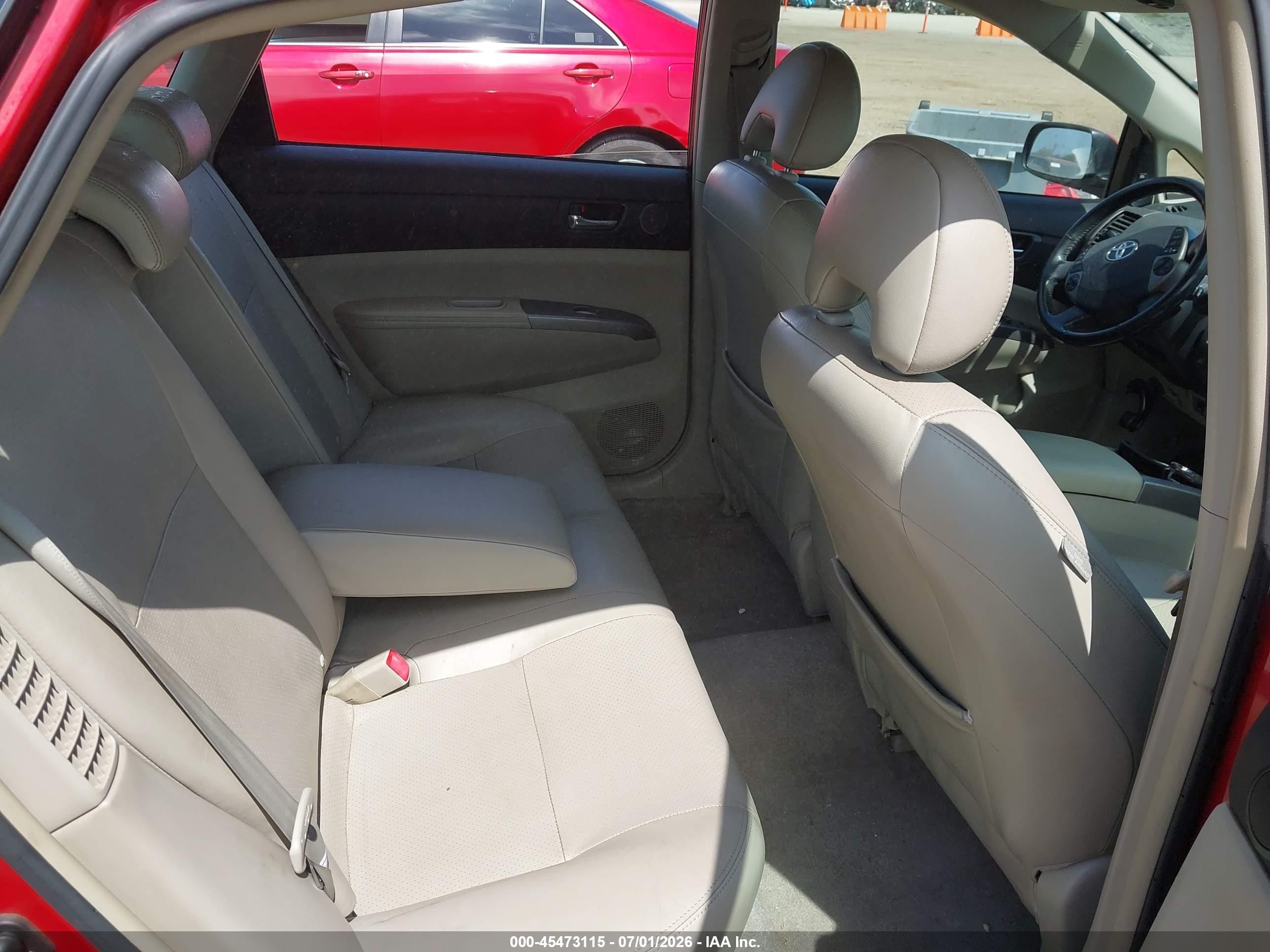 2008 Toyota Prius   Red vin: JTDKB20U187815327