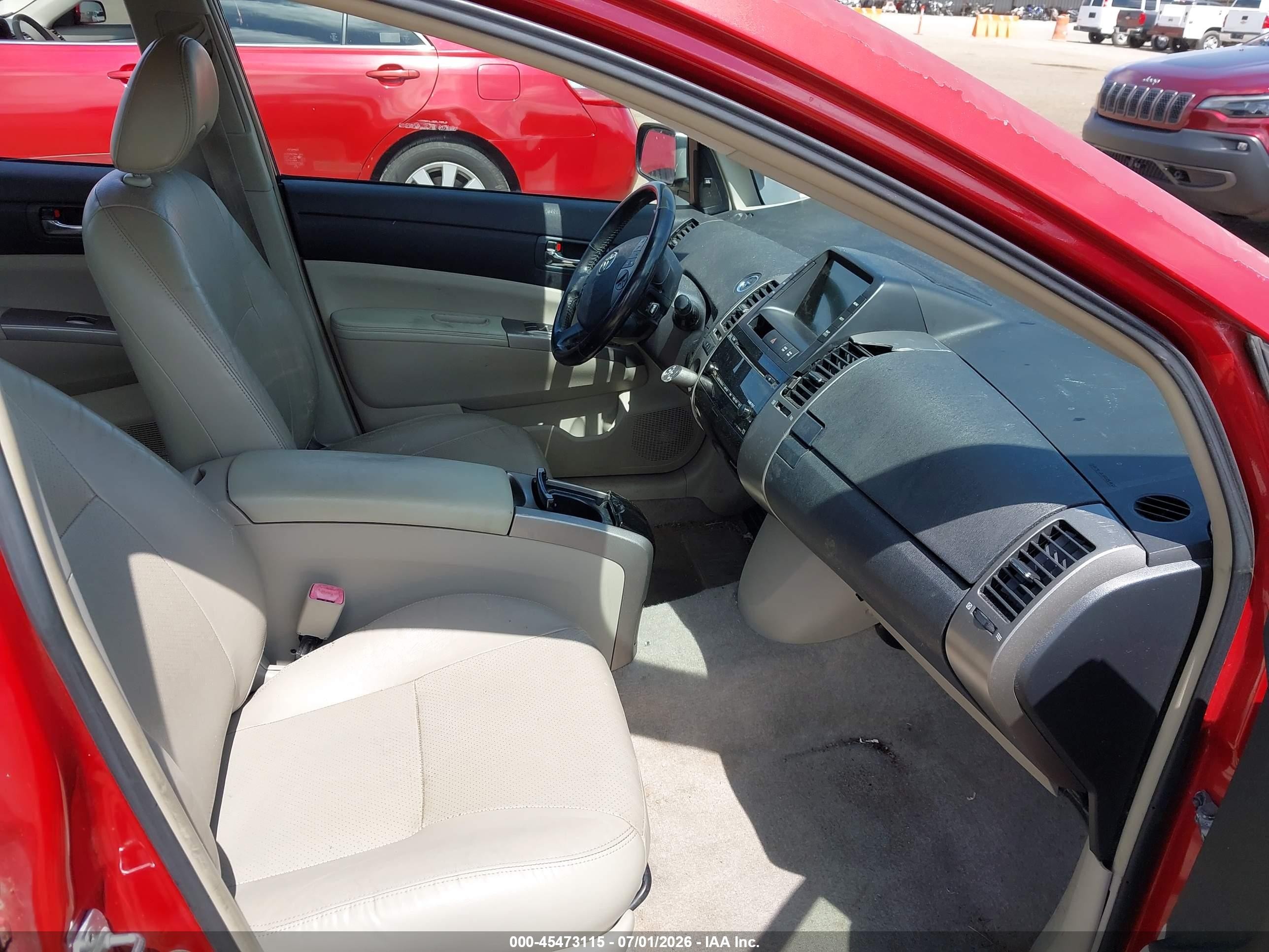 2008 Toyota Prius   Red vin: JTDKB20U187815327