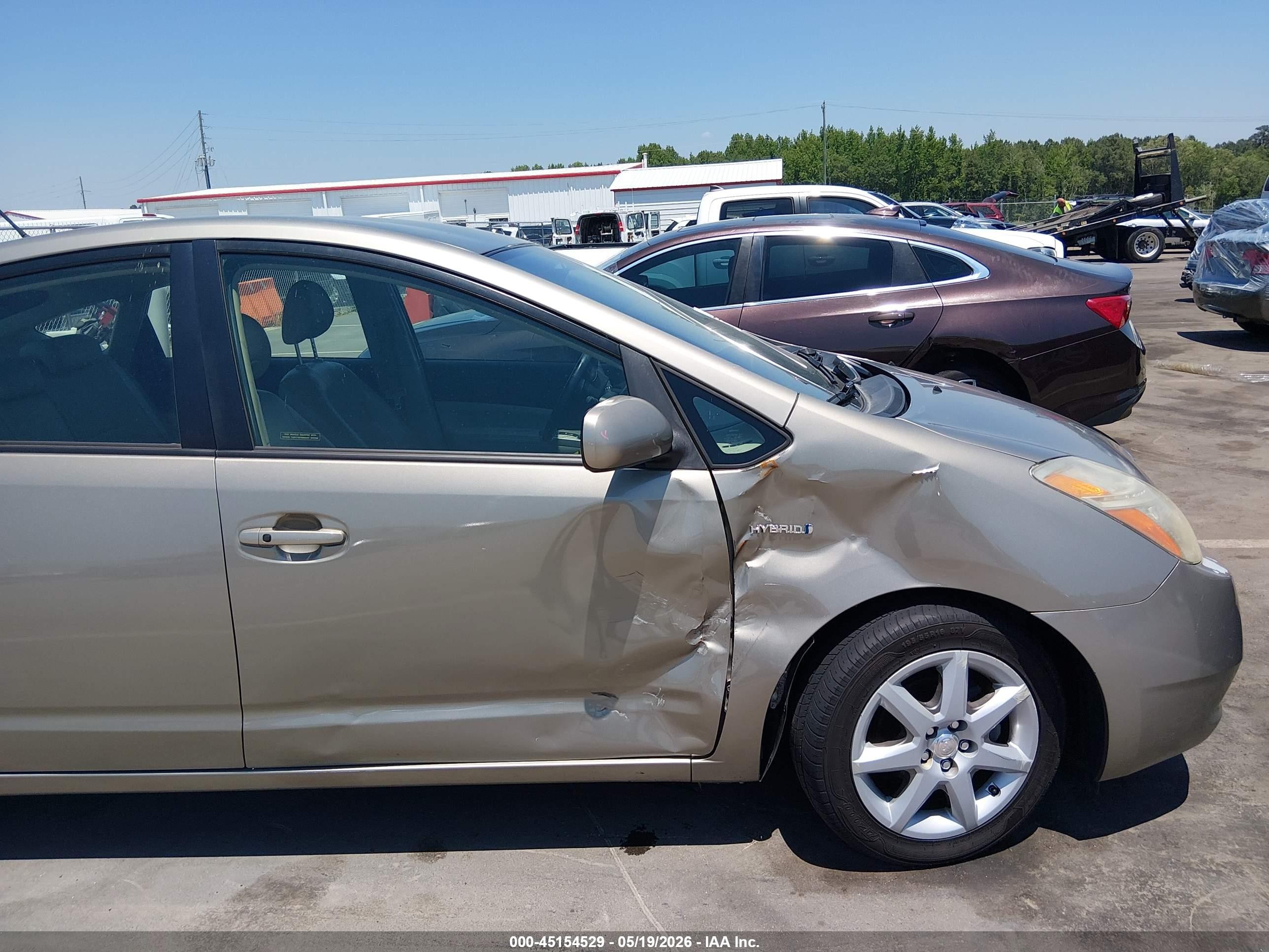 2009 Toyota Prius Touring Gold vin: JTDKB20U193465335