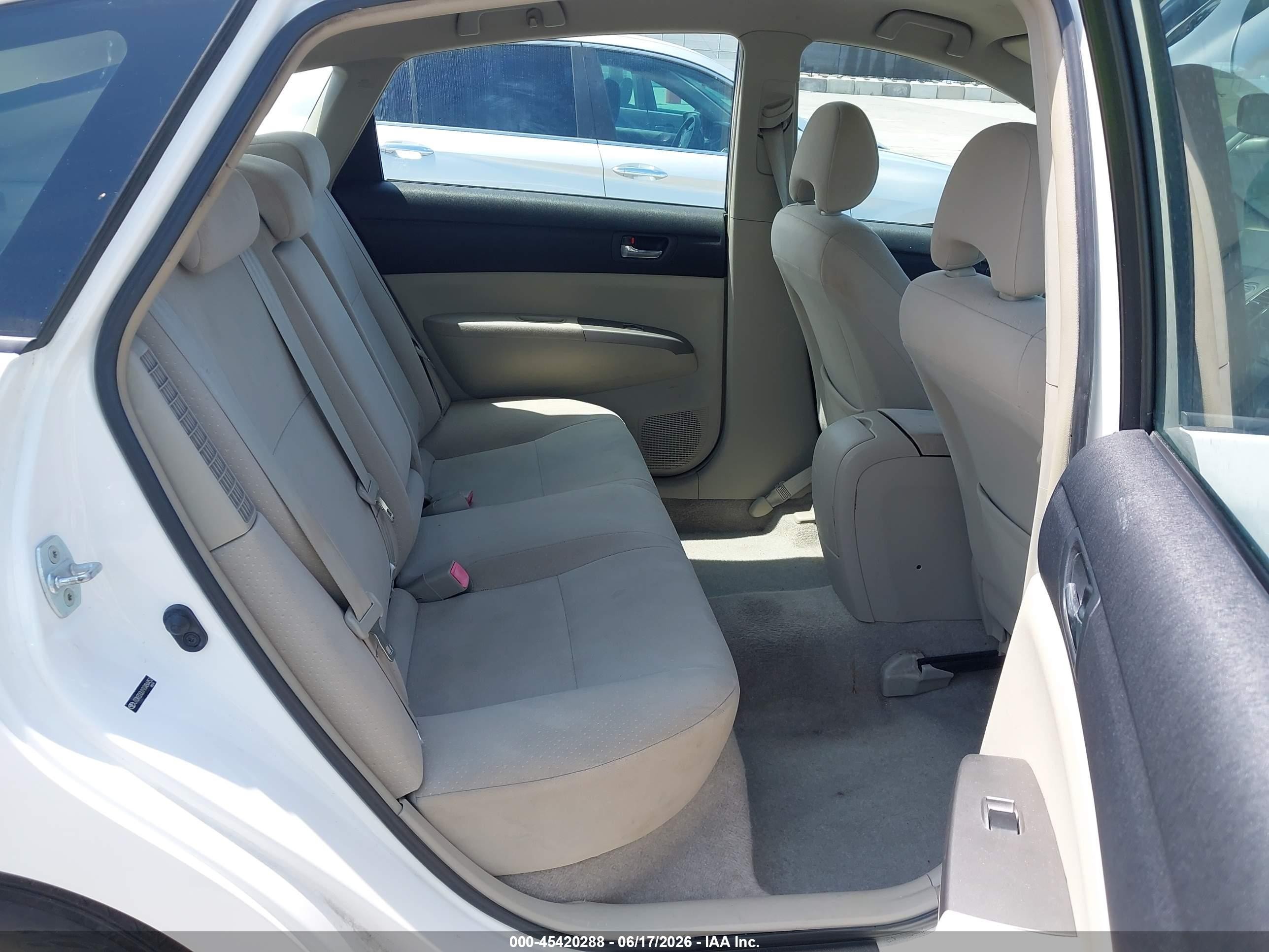 2009 Toyota Prius White vin: JTDKB20U193484452