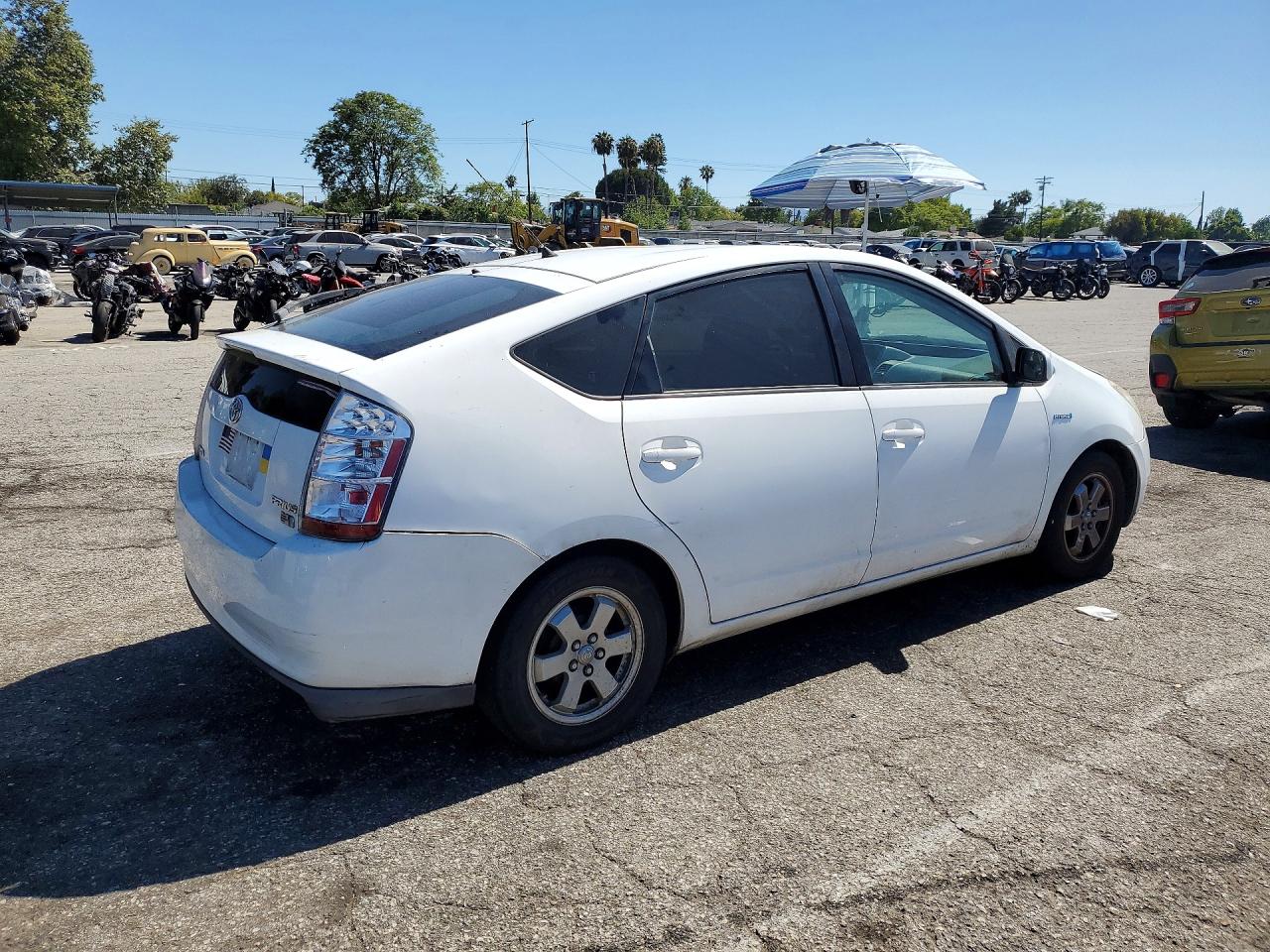 2009 Toyota Prius Base White vin: JTDKB20U193487982