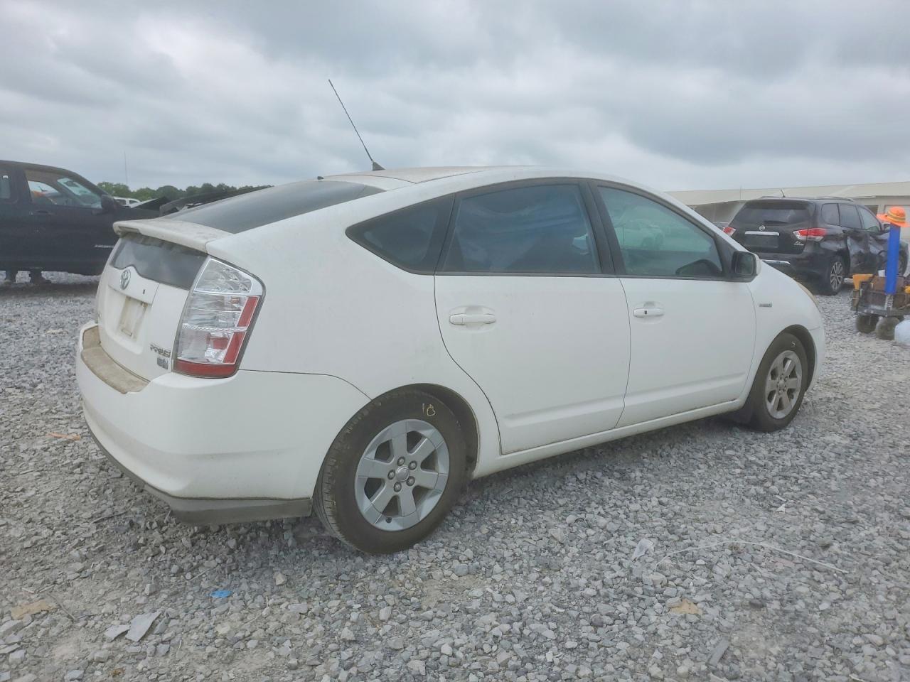 2009 Toyota Prius Base White vin: JTDKB20U193494222