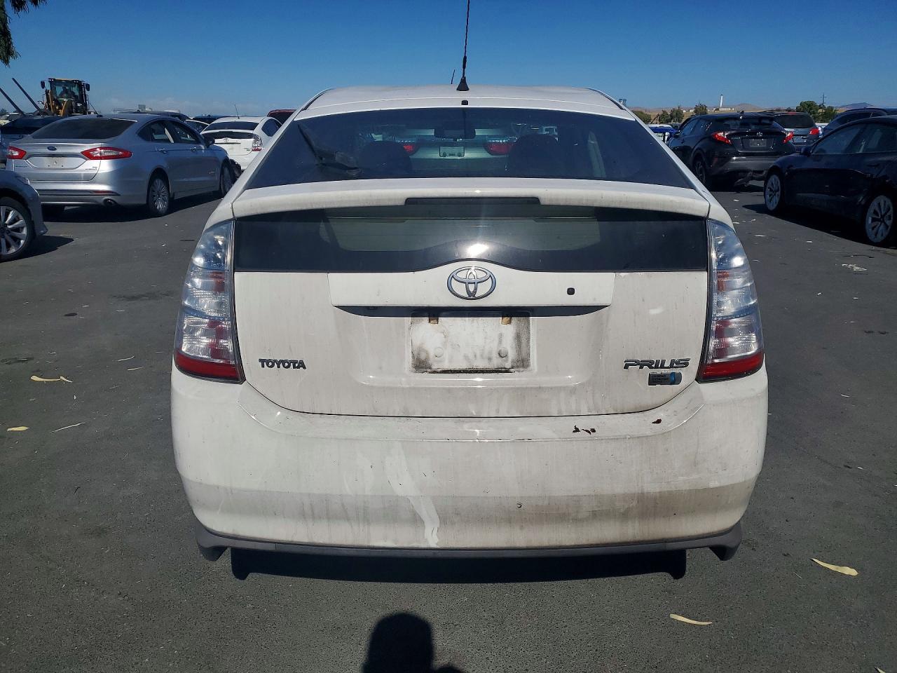 2009 Toyota Prius Base White vin: JTDKB20U193516607