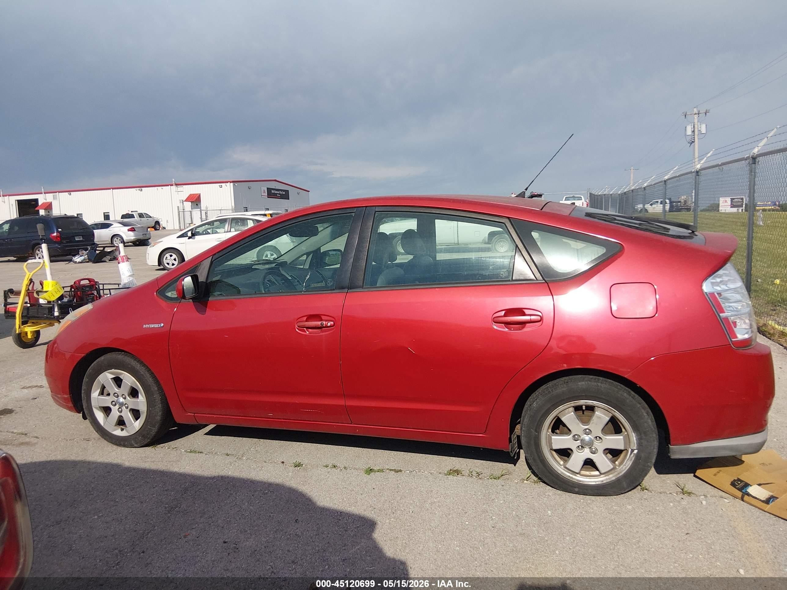 2009 Toyota Prius Red vin: JTDKB20U193529809
