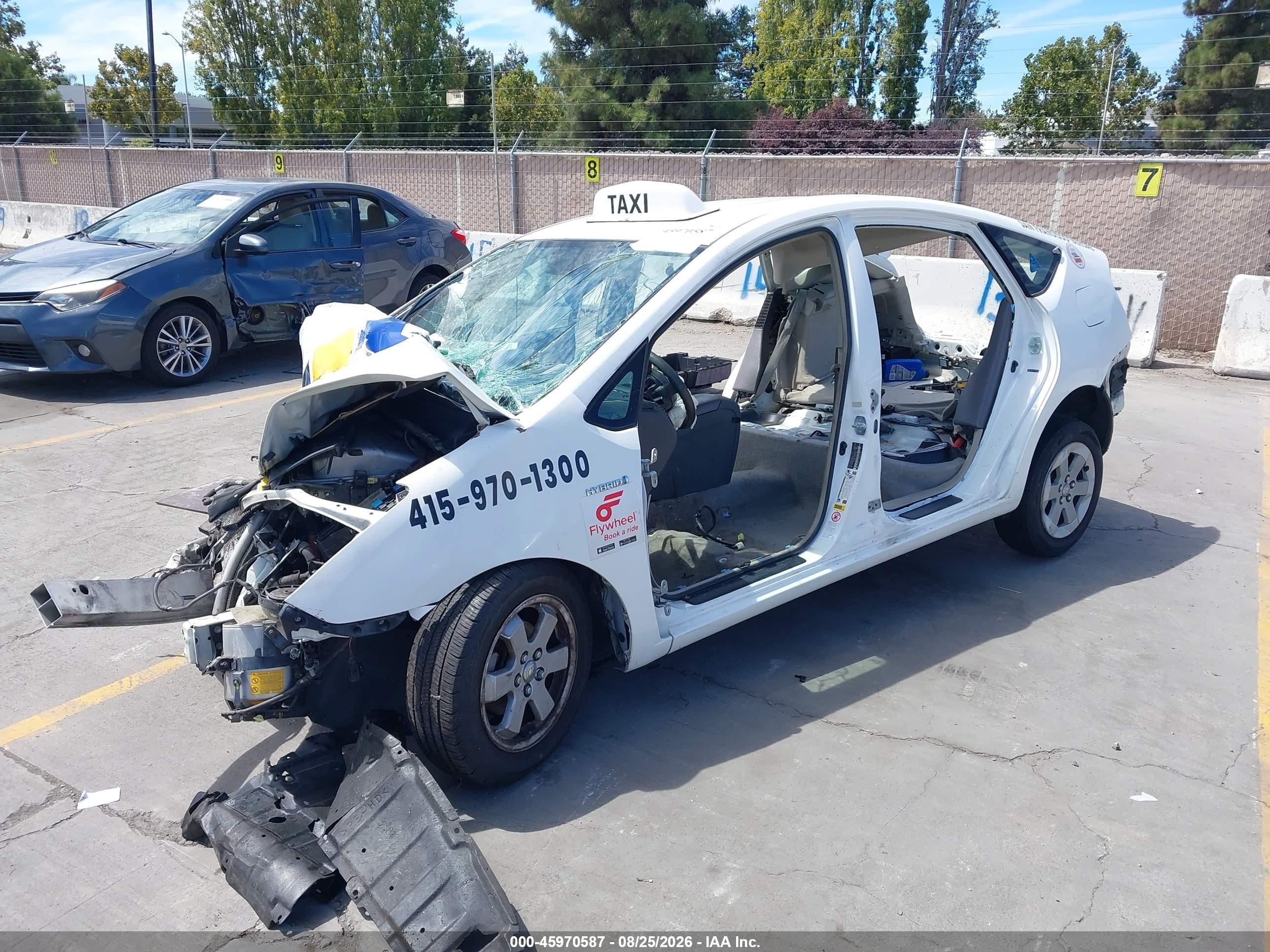 2009 Toyota Prius   White vin: JTDKB20U197836843