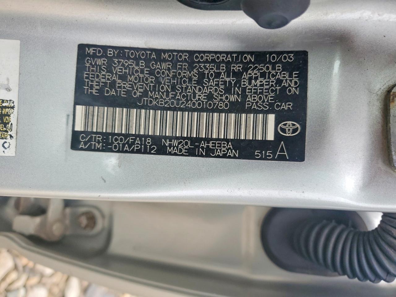 2004 Toyota Prius Base Silver vin: JTDKB20U240010780