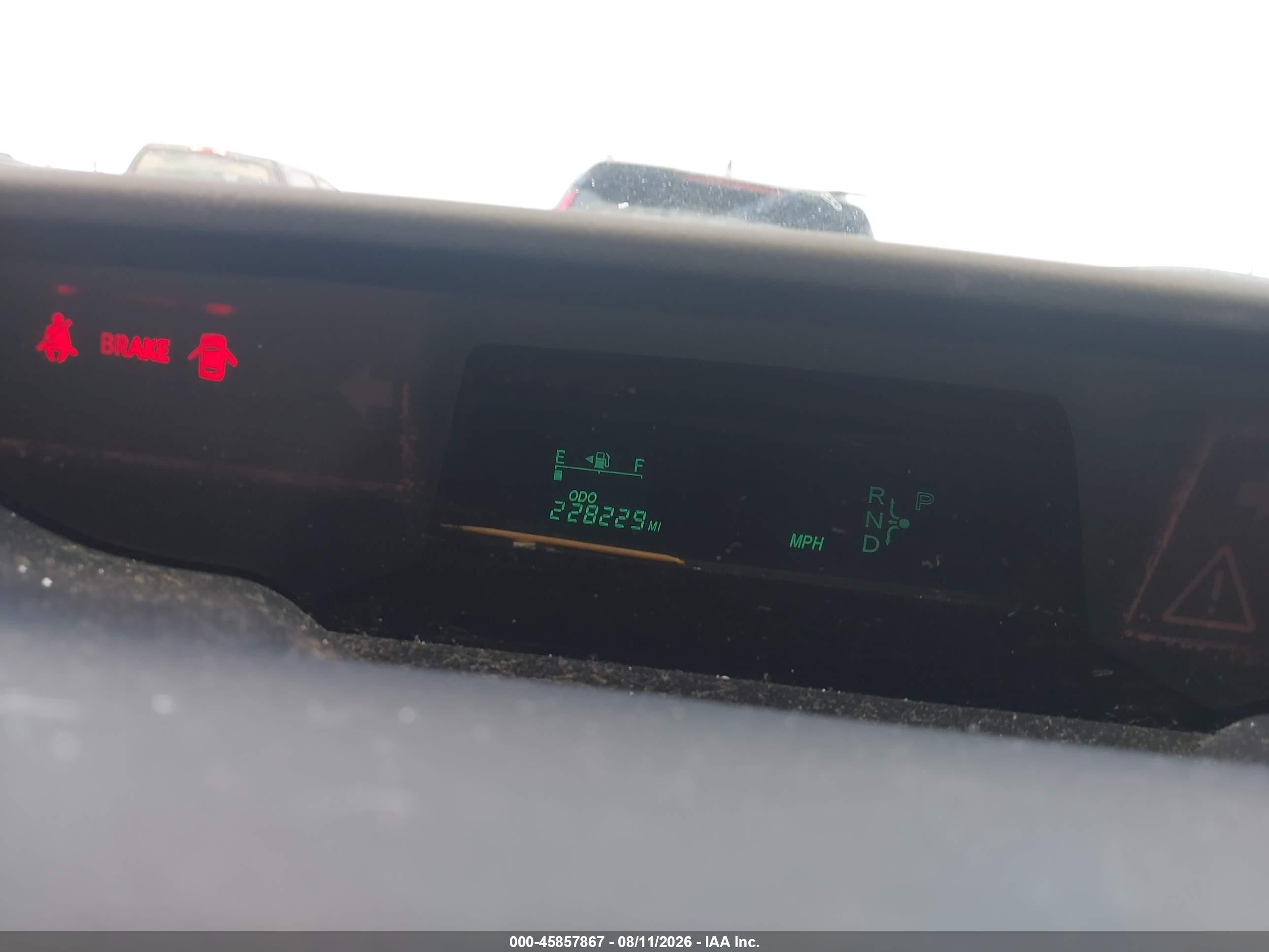 2004 Toyota Prius   White vin: JTDKB20U240032732
