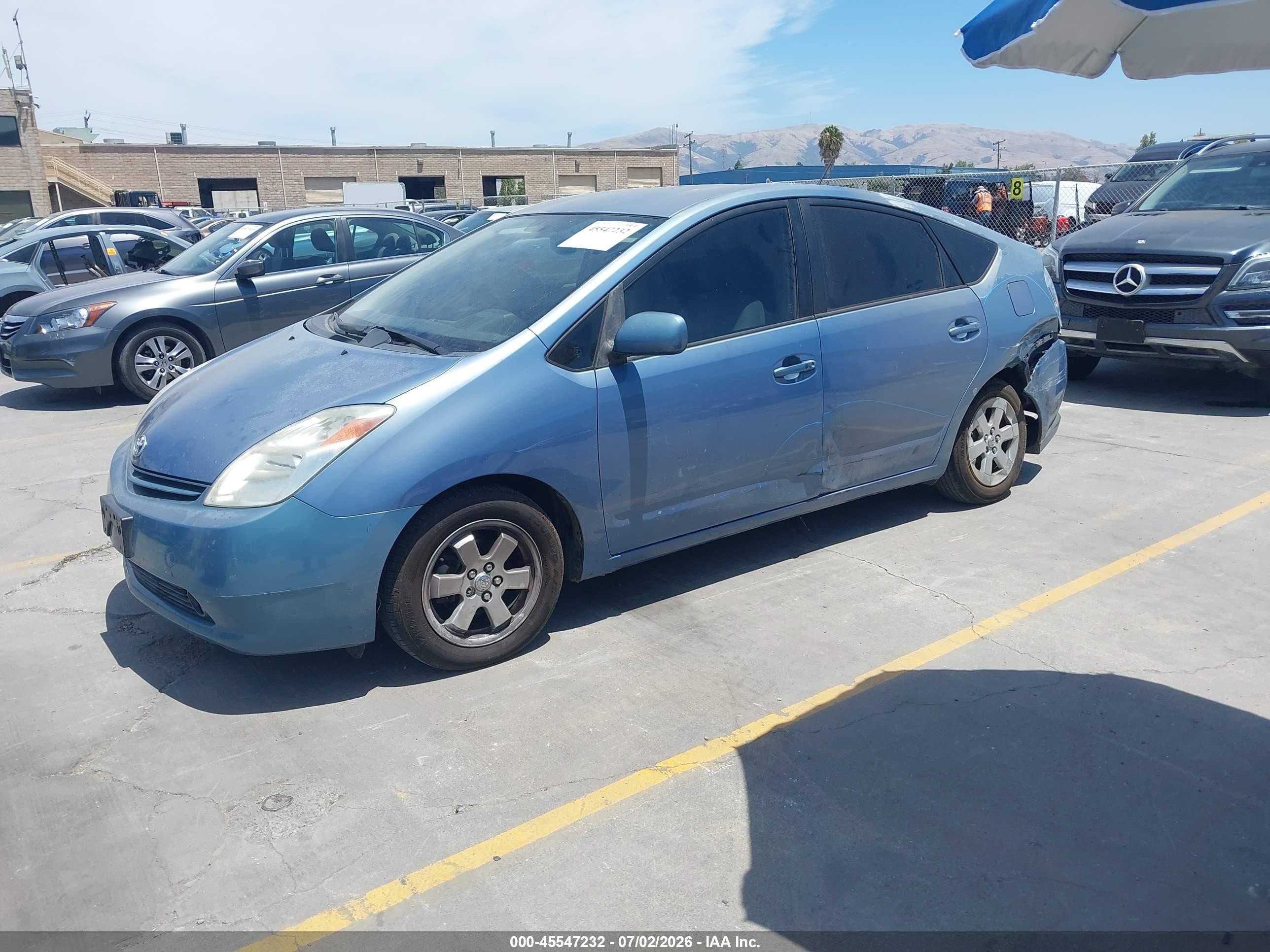 2004 Toyota Prius   Blue vin: JTDKB20U240060692