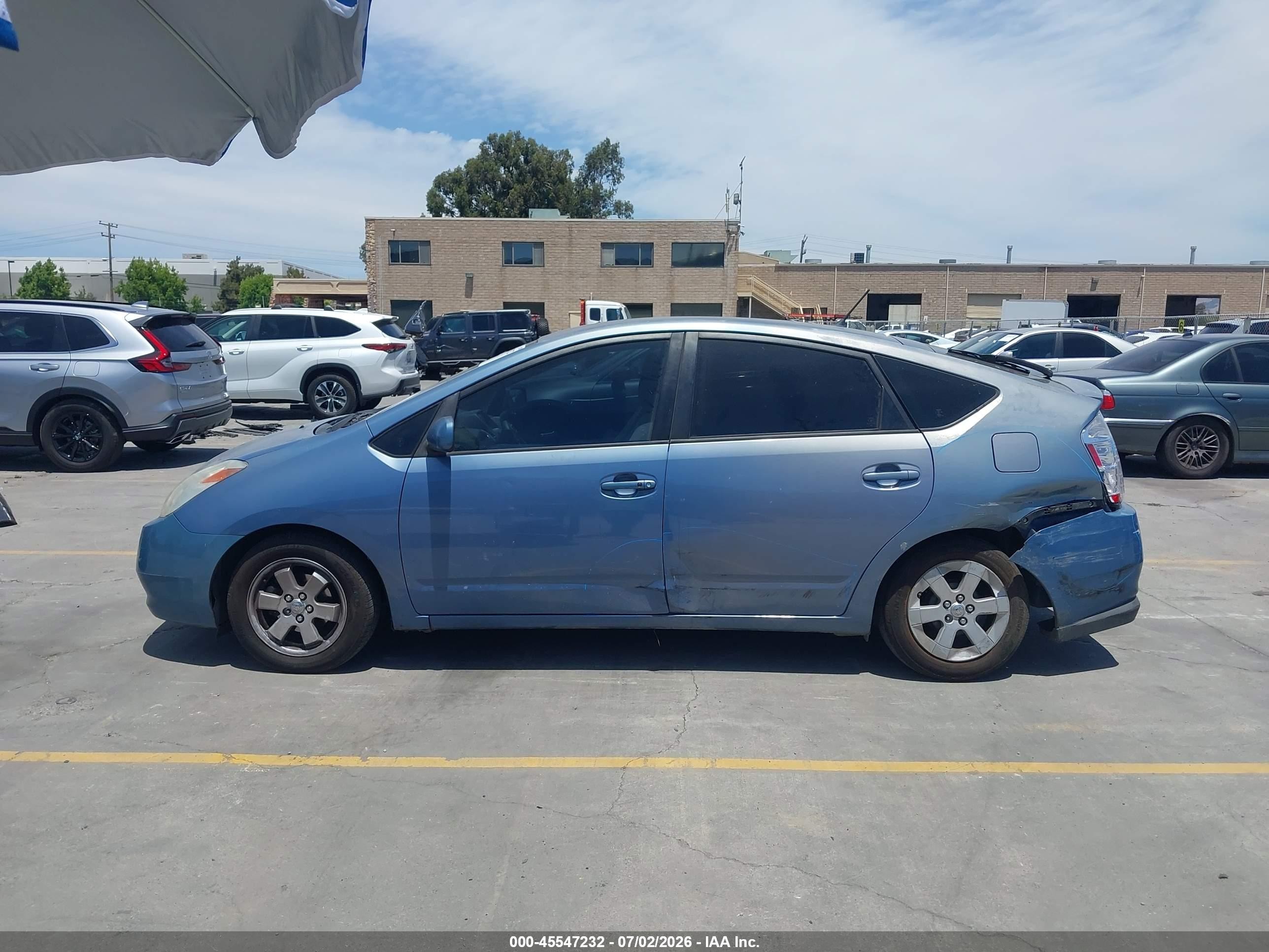 2004 Toyota Prius   Blue vin: JTDKB20U240060692