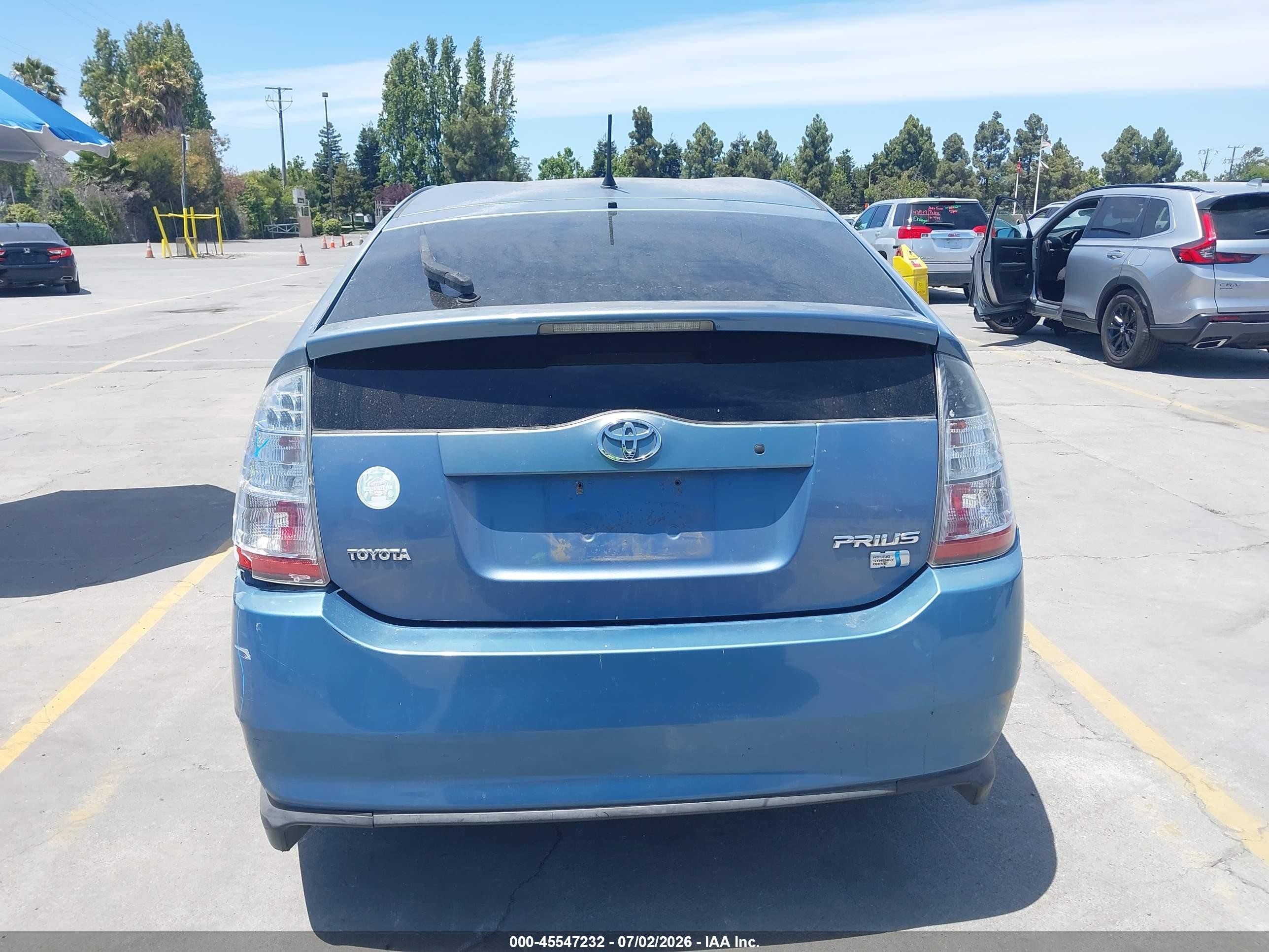 2004 Toyota Prius   Blue vin: JTDKB20U240060692