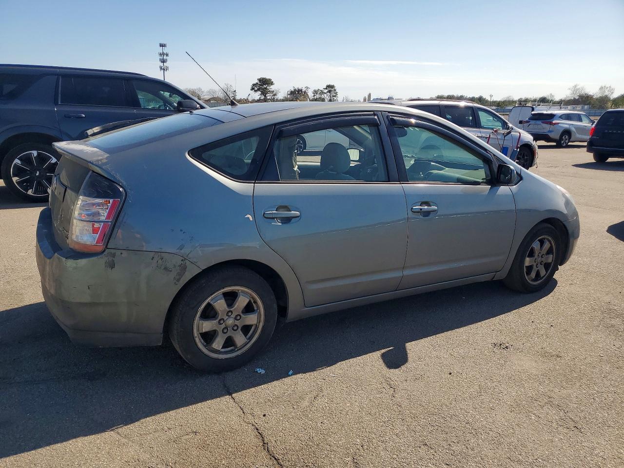 2004 Toyota Prius Base Gray vin: JTDKB20U240062510