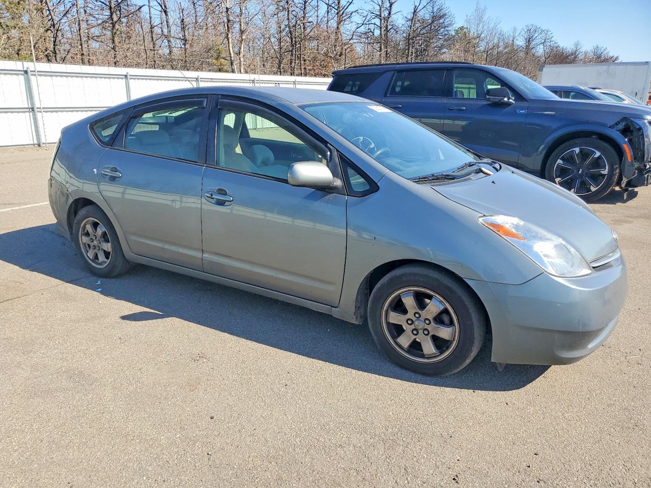 2004 Toyota Prius Base Gray vin: JTDKB20U240062510
