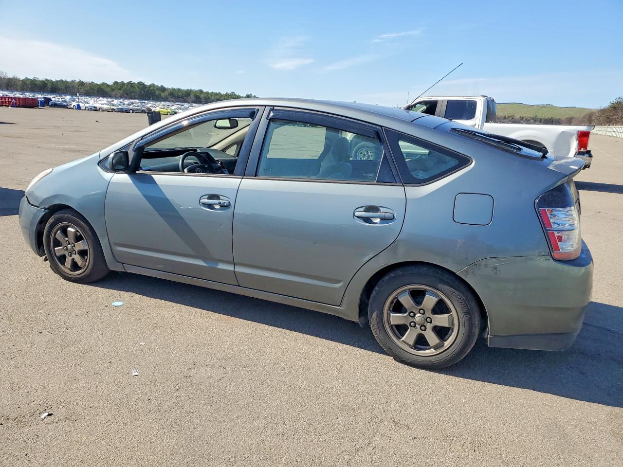 2004 Toyota Prius Base Gray vin: JTDKB20U240062510