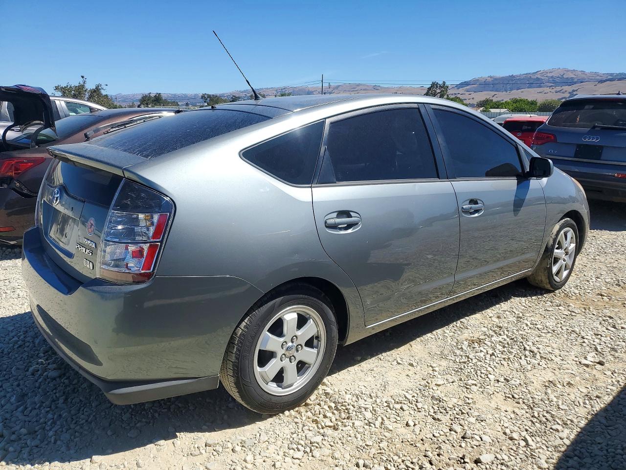 2004 Toyota Prius Base Gray vin: JTDKB20U240099444