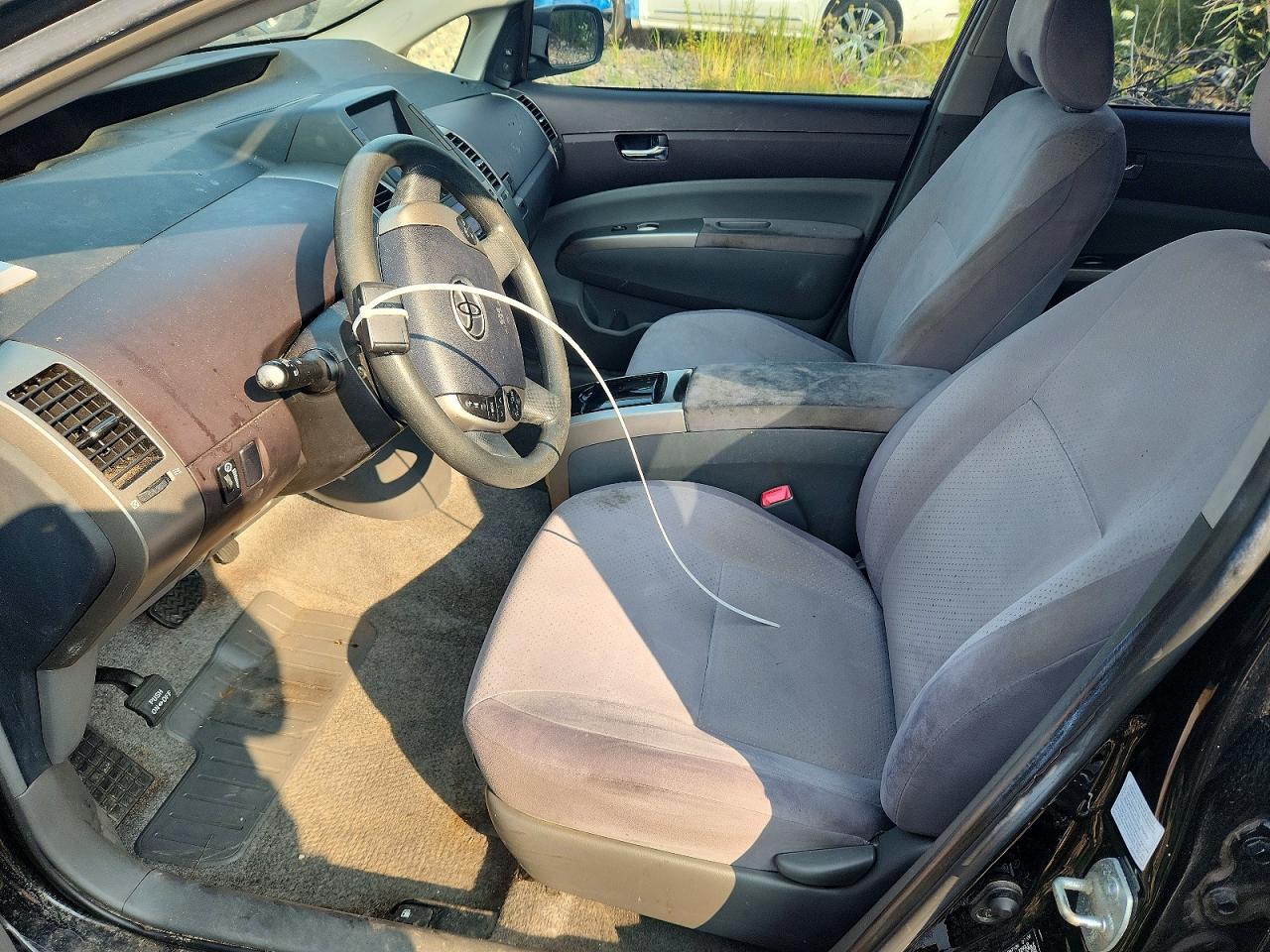 2004 Toyota Prius Base Black vin: JTDKB20U240107252