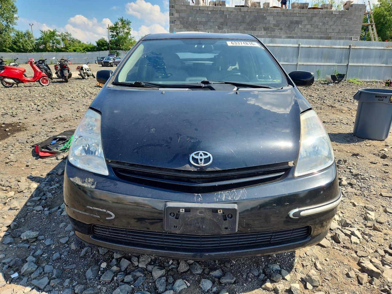 2004 Toyota Prius Base Black vin: JTDKB20U240107252