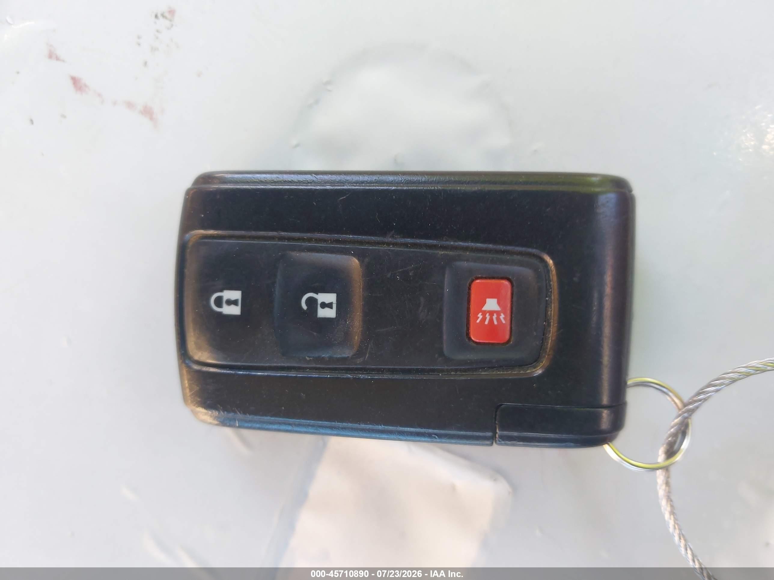2005 Toyota Prius   Gray vin: JTDKB20U253006177