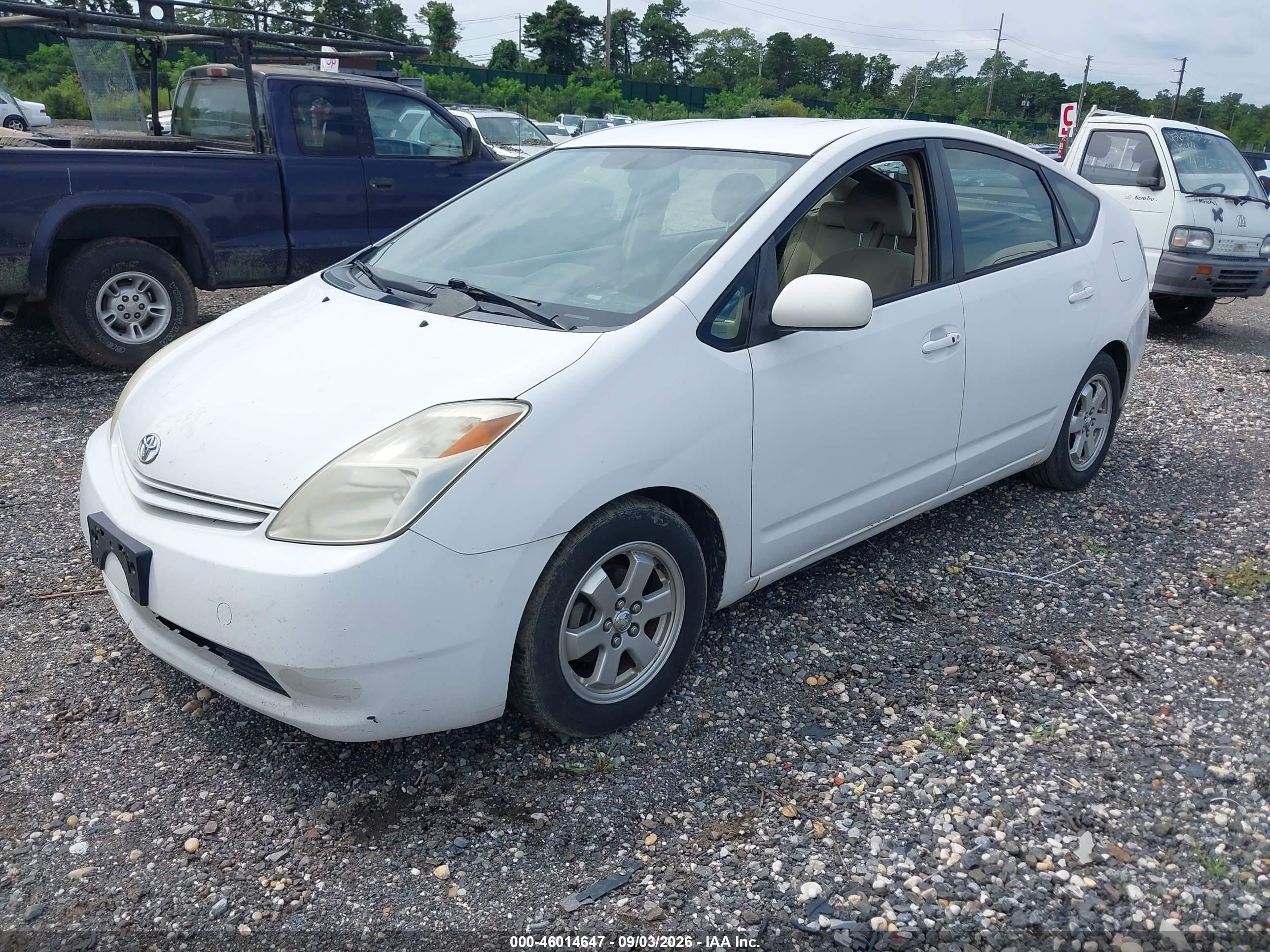 2005 Toyota Prius   Белый vin: JTDKB20U253017244
