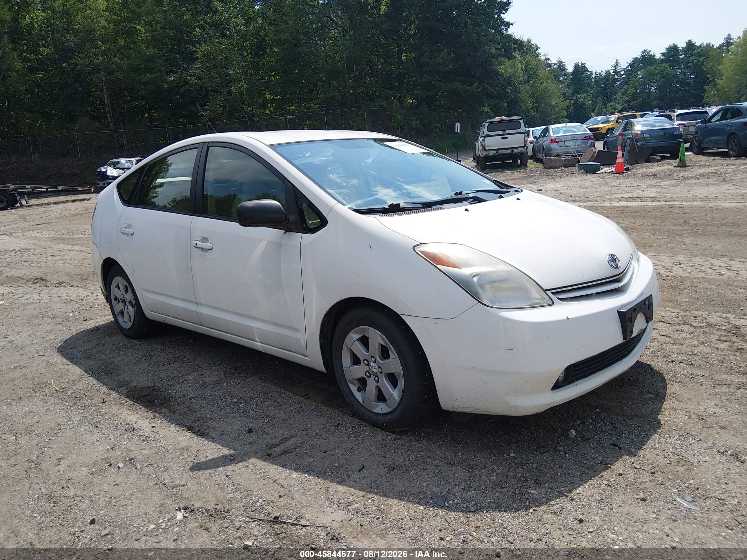 2005 Toyota Prius   White vin: JTDKB20U253023044