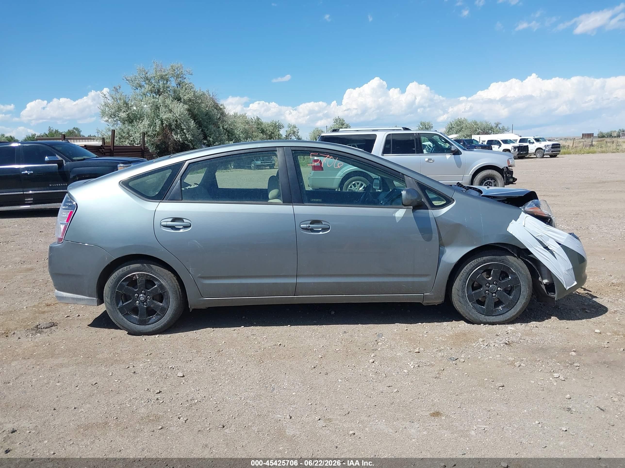 2005 Toyota Prius   Green vin: JTDKB20U253074480