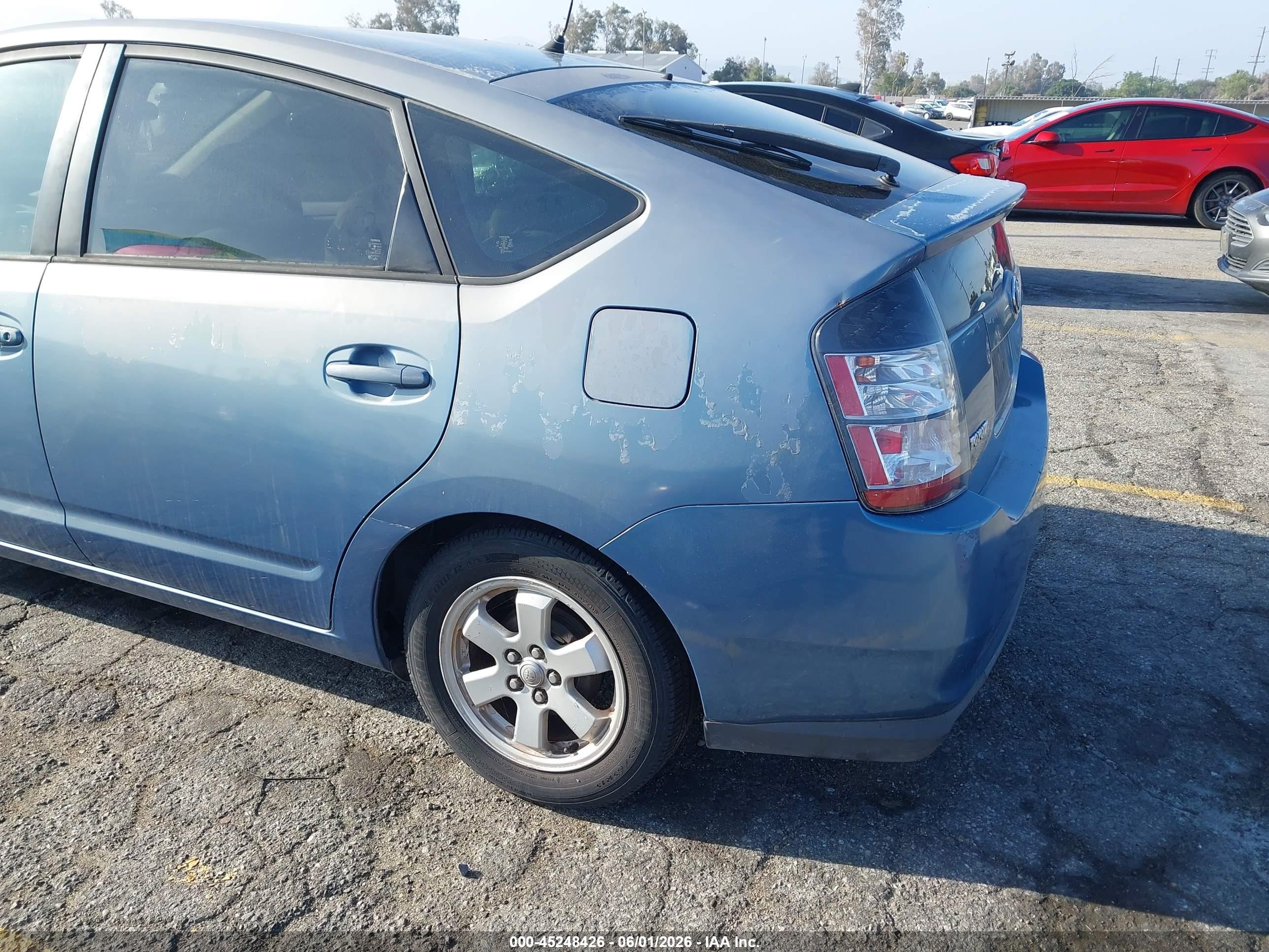2005 Toyota Prius   Blue vin: JTDKB20U253107784