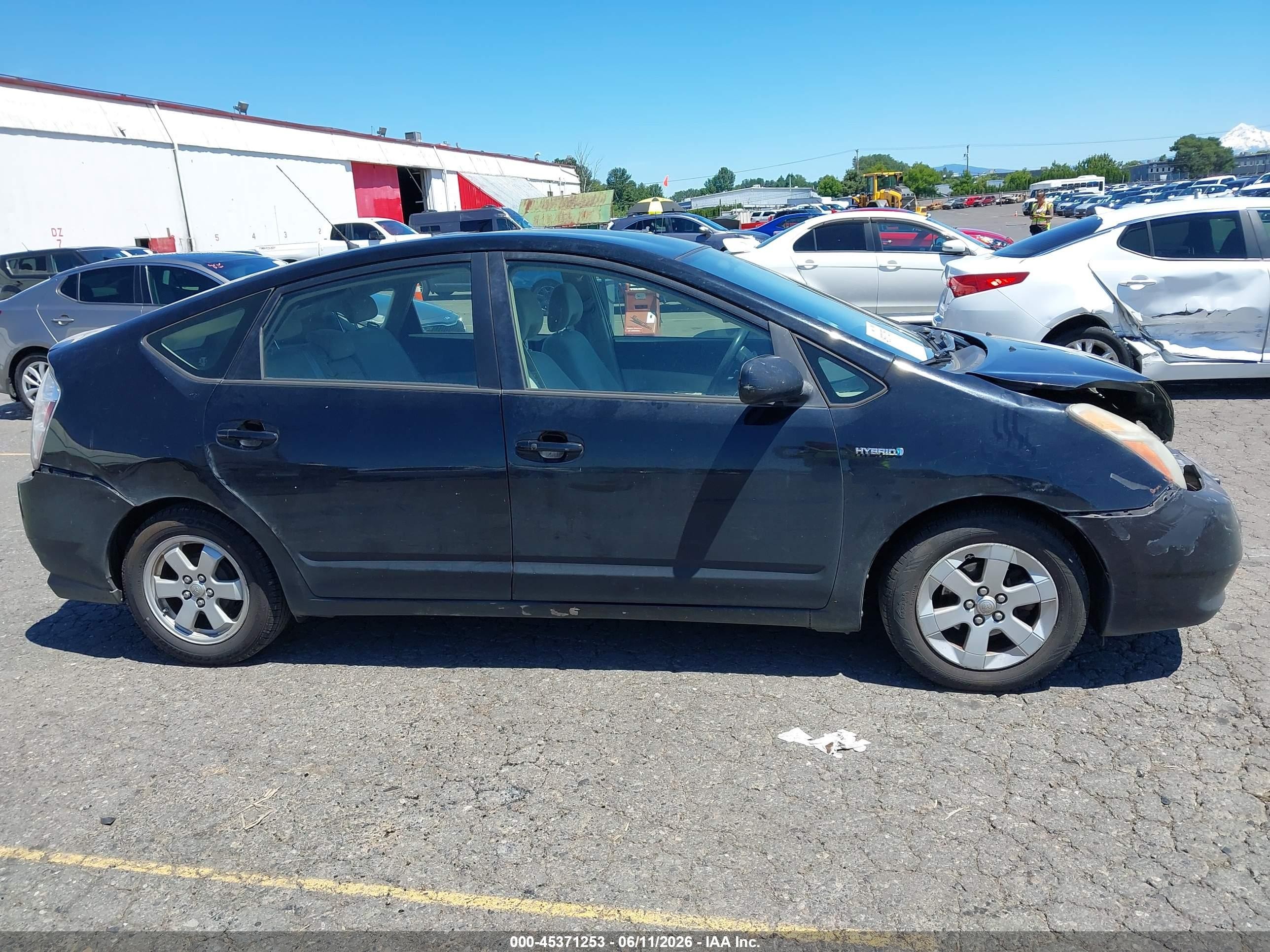 2006 Toyota Prius   Black vin: JTDKB20U263130743