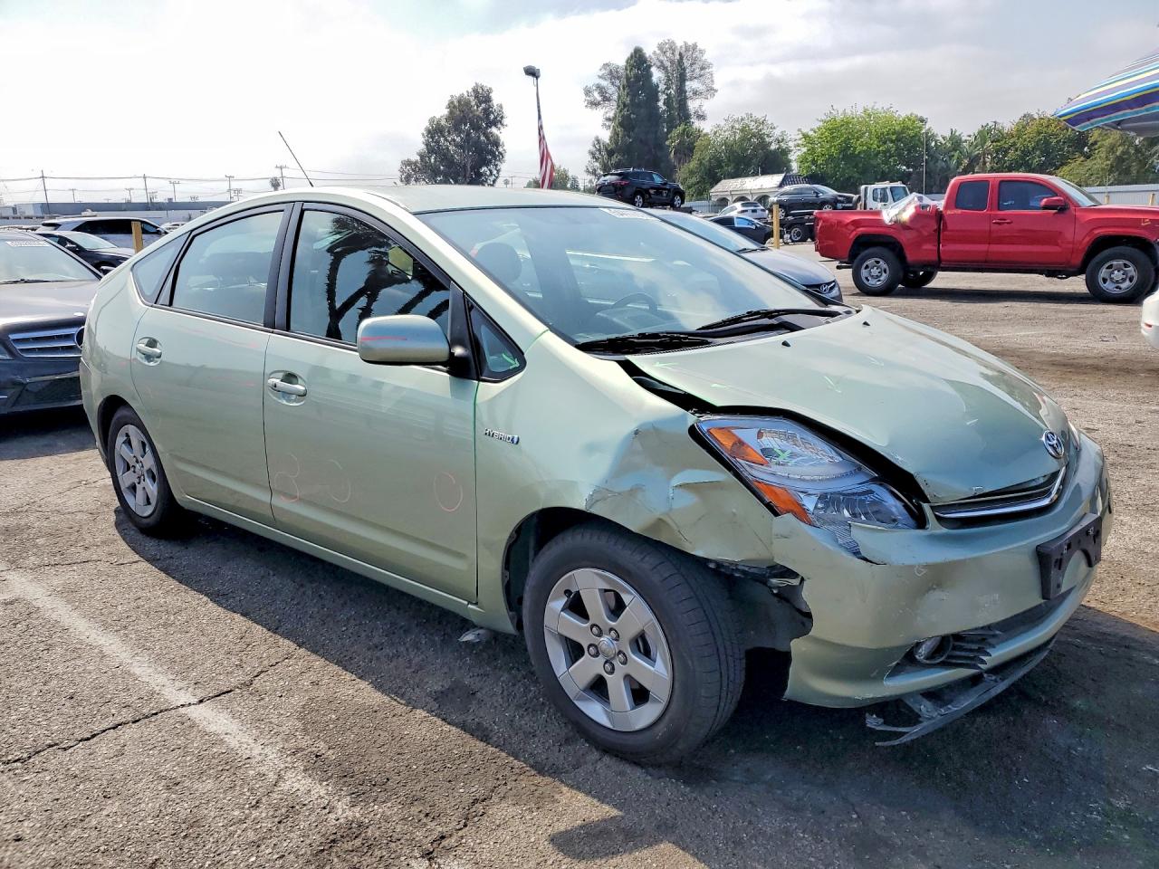 2006 Toyota Prius Base Green vin: JTDKB20U263160647