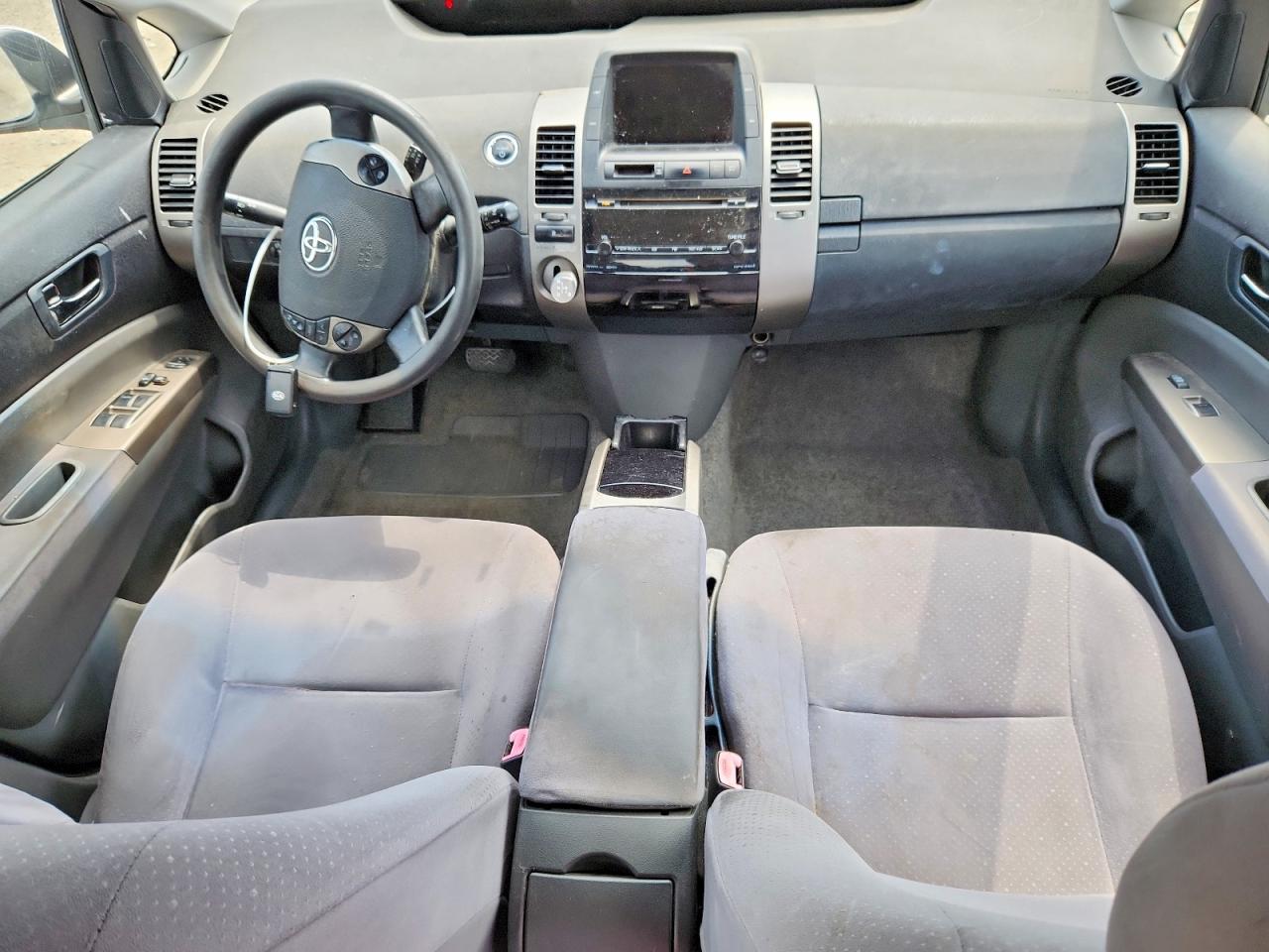 2006 Toyota Prius Base Silver vin: JTDKB20U263160714